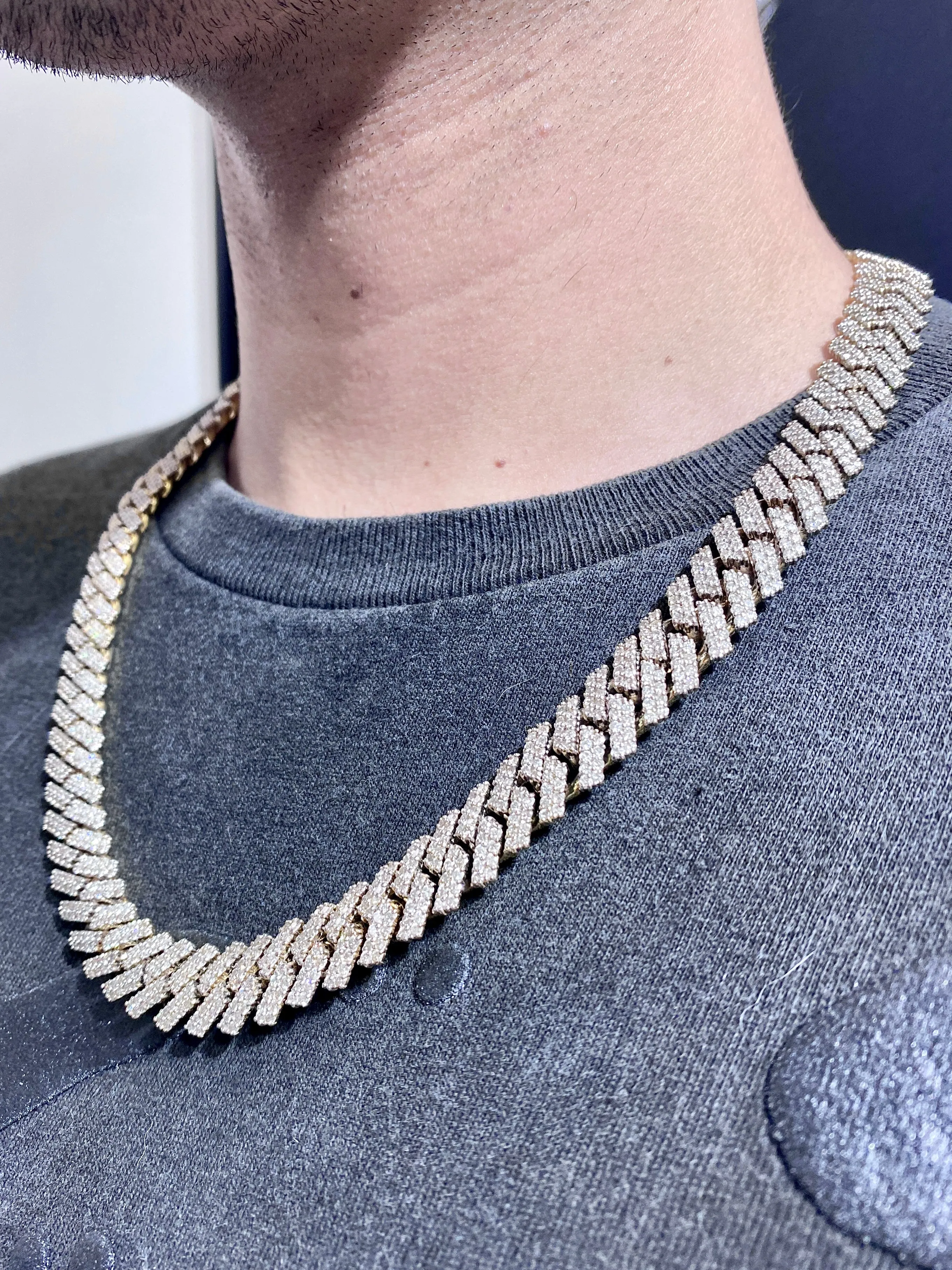 14k 13.5mm Gold Cuban Chain 22.5”