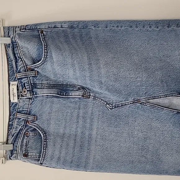 Abercrombie &amp; Fitch  High Rise Slit Dinem Midi Light Wash Skirt Size 29