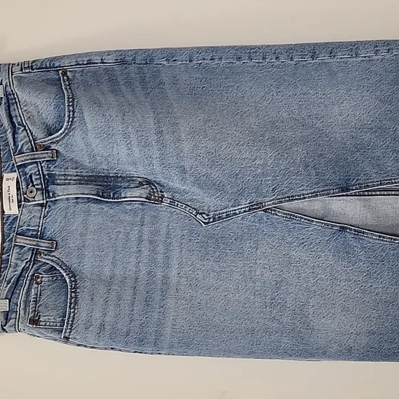 Abercrombie &amp; Fitch  High Rise Slit Dinem Midi Light Wash Skirt Size 29