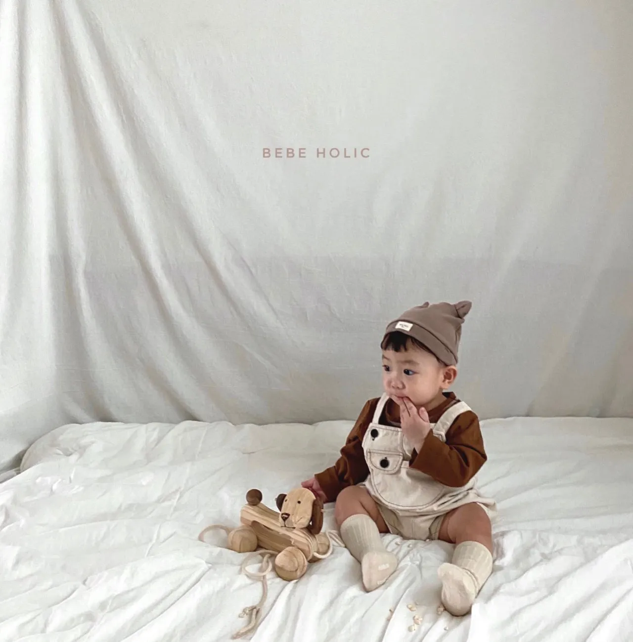 Bebeholic Monchel Romper (2 colour options)