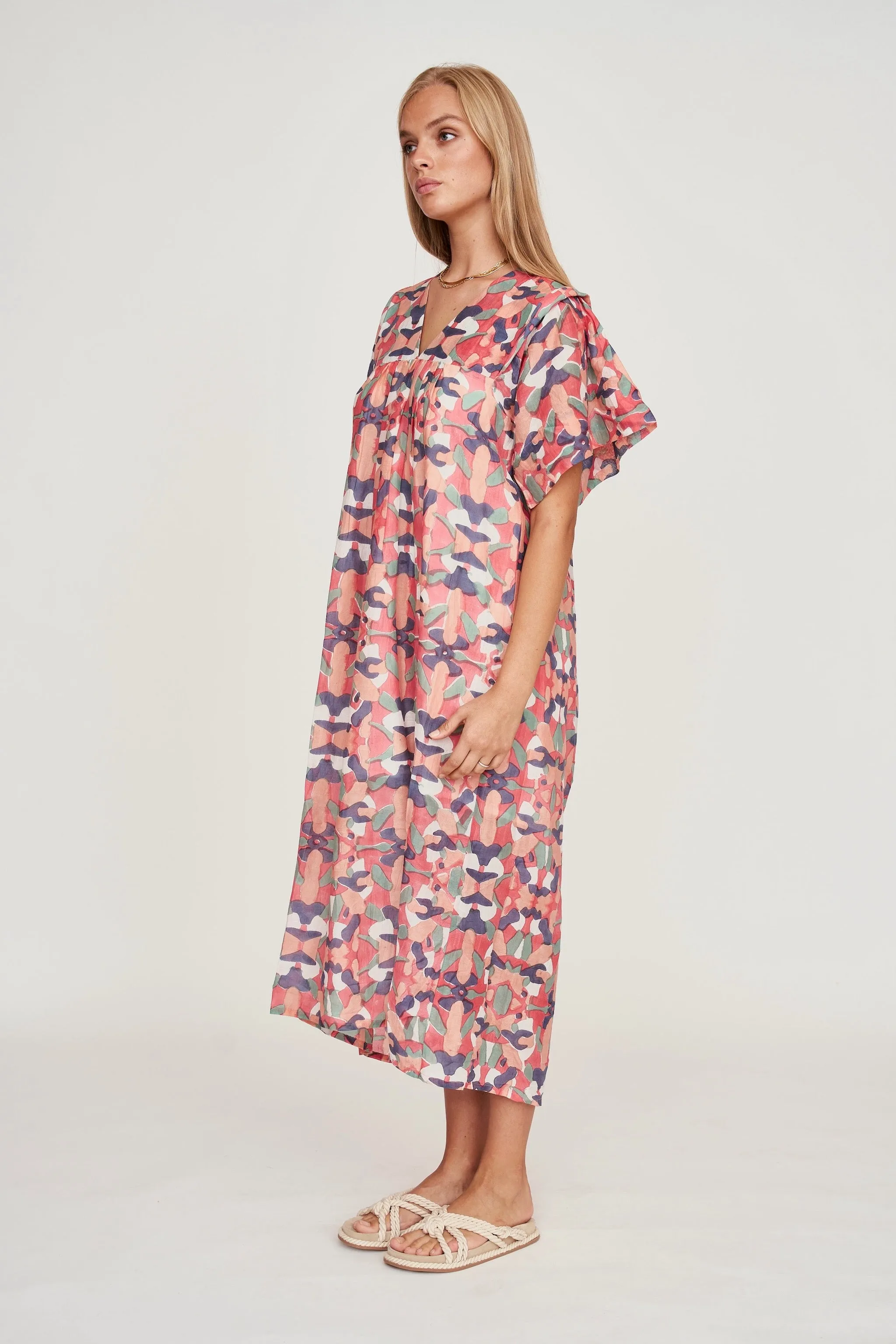 Belem Caftan in Calypso in Parade