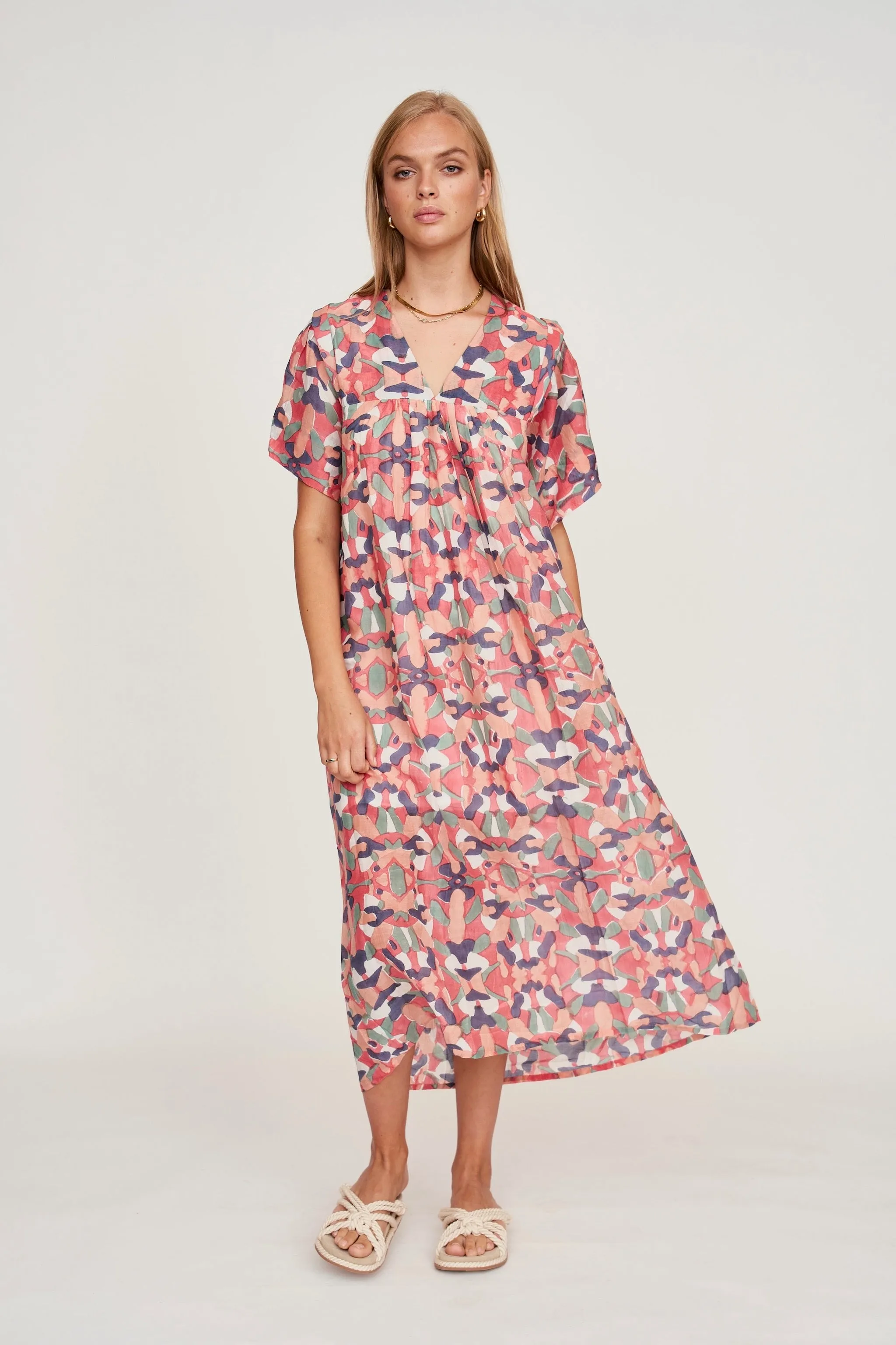 Belem Caftan in Calypso in Parade