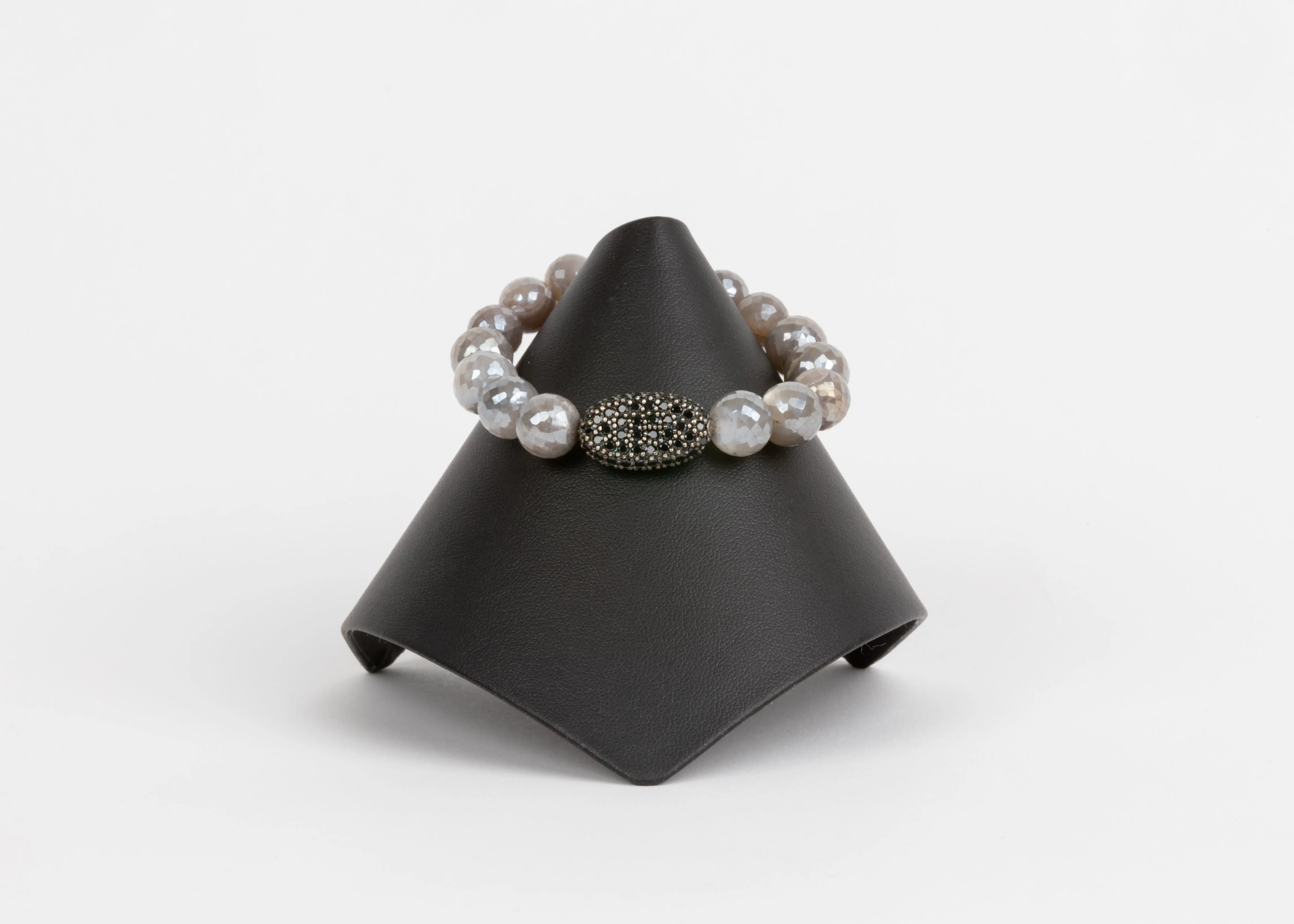 Black Spinel, Mystic Moonstone