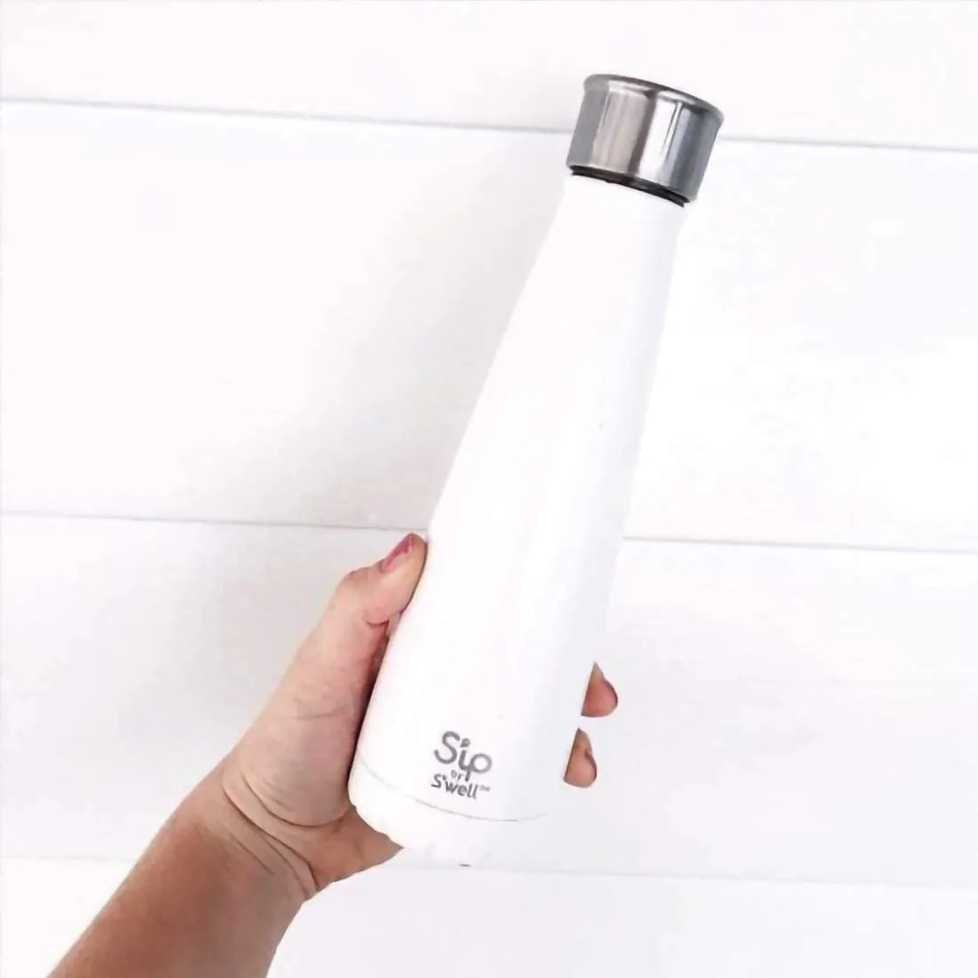 Brand new S'ip by S'well Stainless Steel Water Bottle - 15 Fl Oz - Marshmallow White! Has some minor scuffs on base from shipping, does not affect its use! Retails $33 