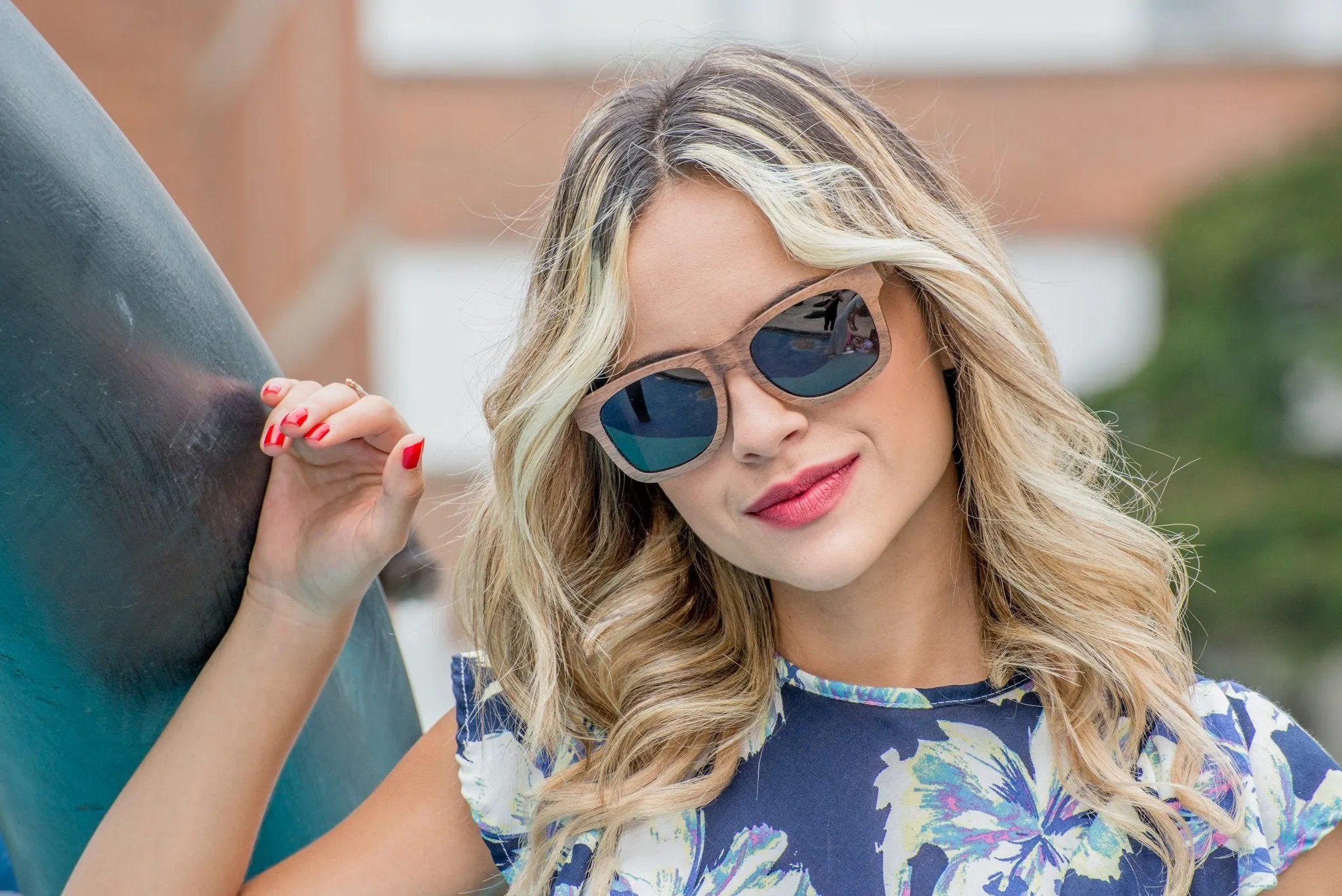 Classic - Dark Walnut Wood Sunglasses