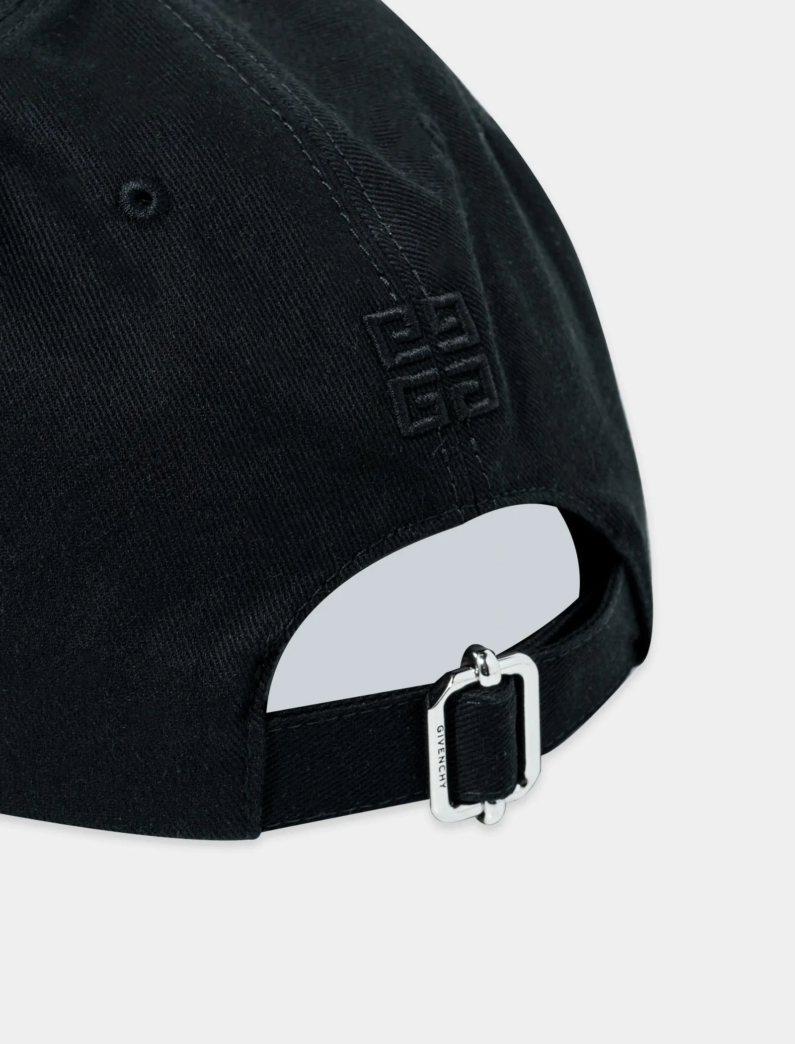 CURVED EMBROIDERED LOGO CAP