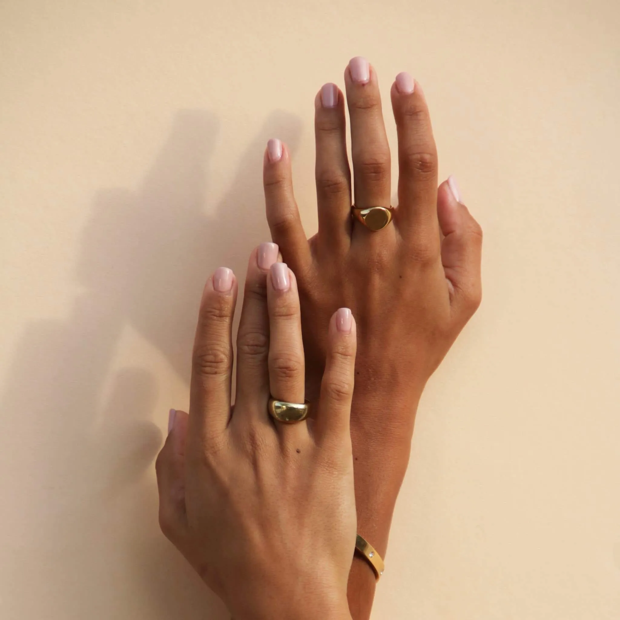 Curved Ring