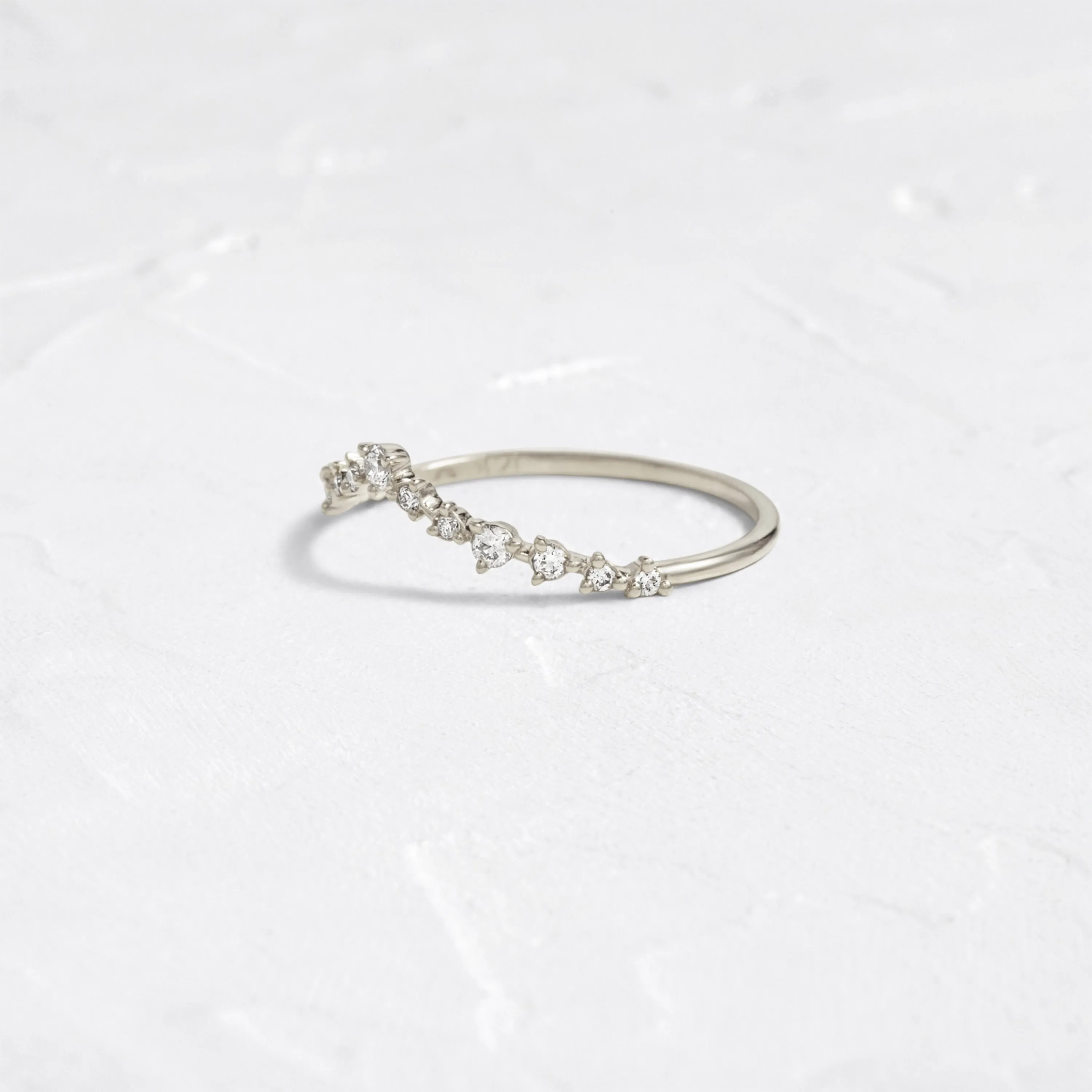 Curved Tinsel Band
