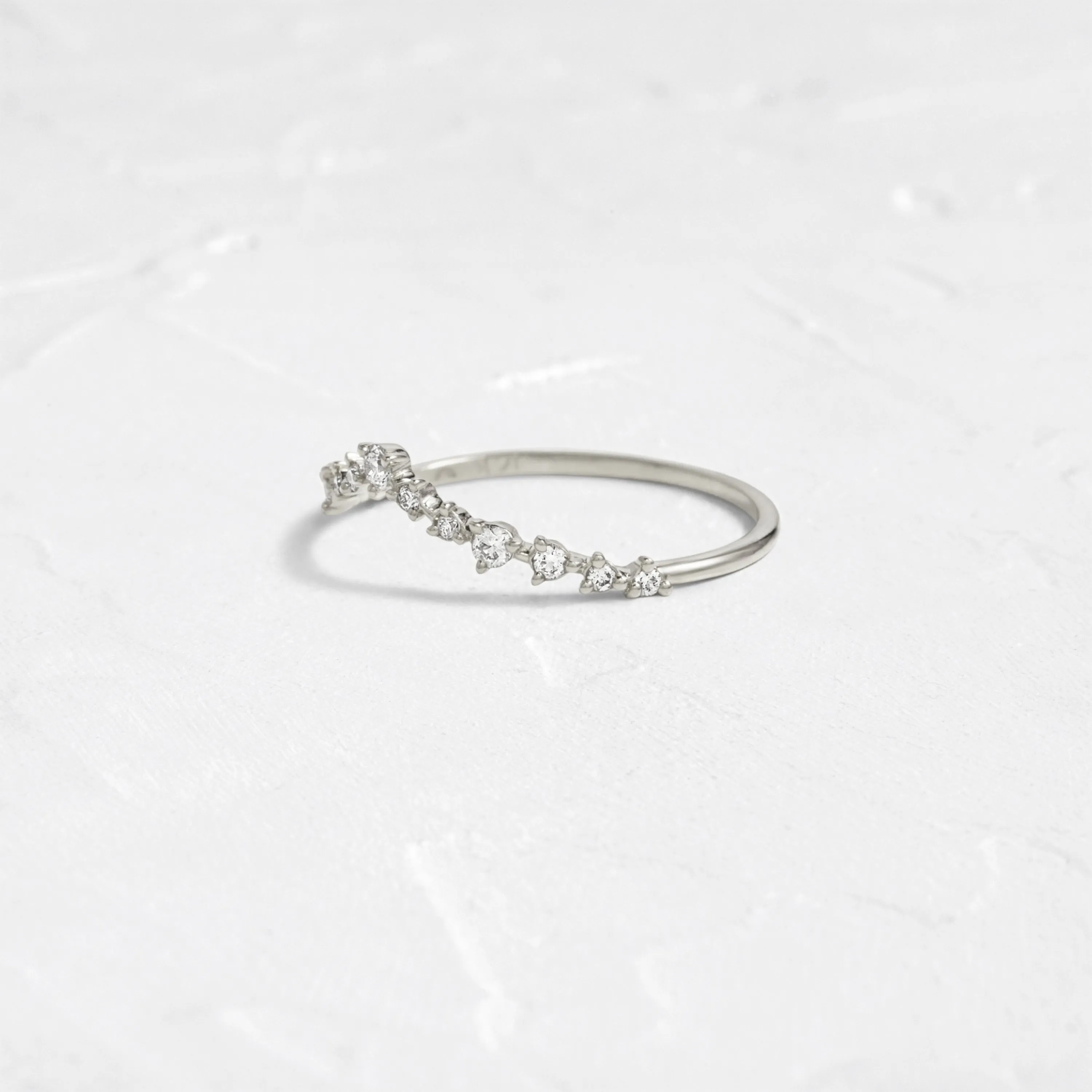 Curved Tinsel Band