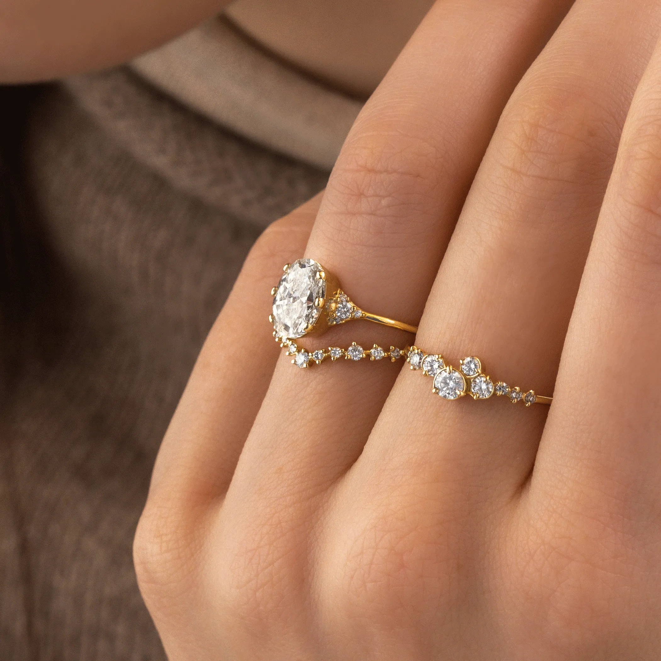 Curved Tinsel Band