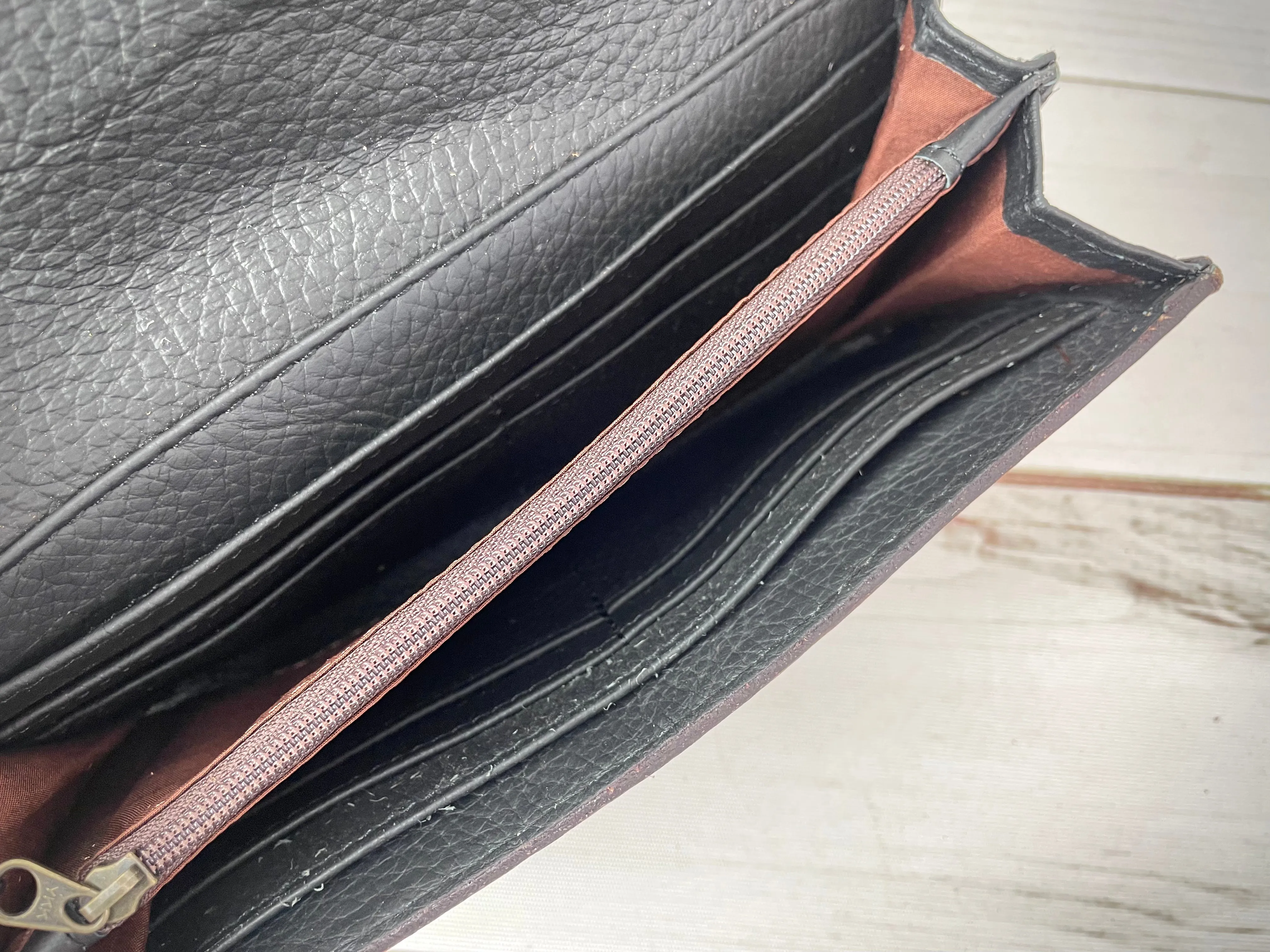 Daisy Tooled Cowhide Wallet