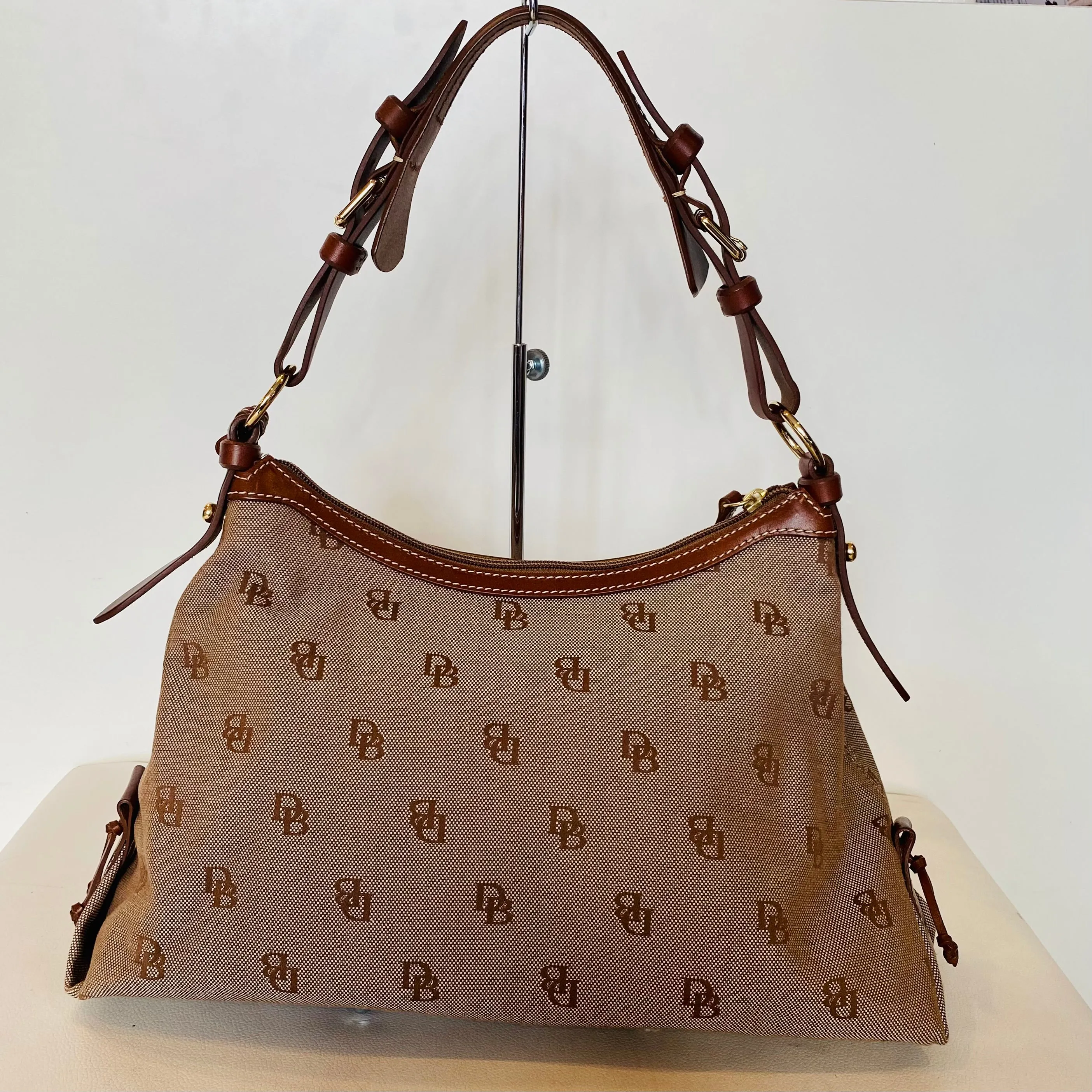 DOONEY & BOURKE Shoulder Bag Signature Canvas Tan
