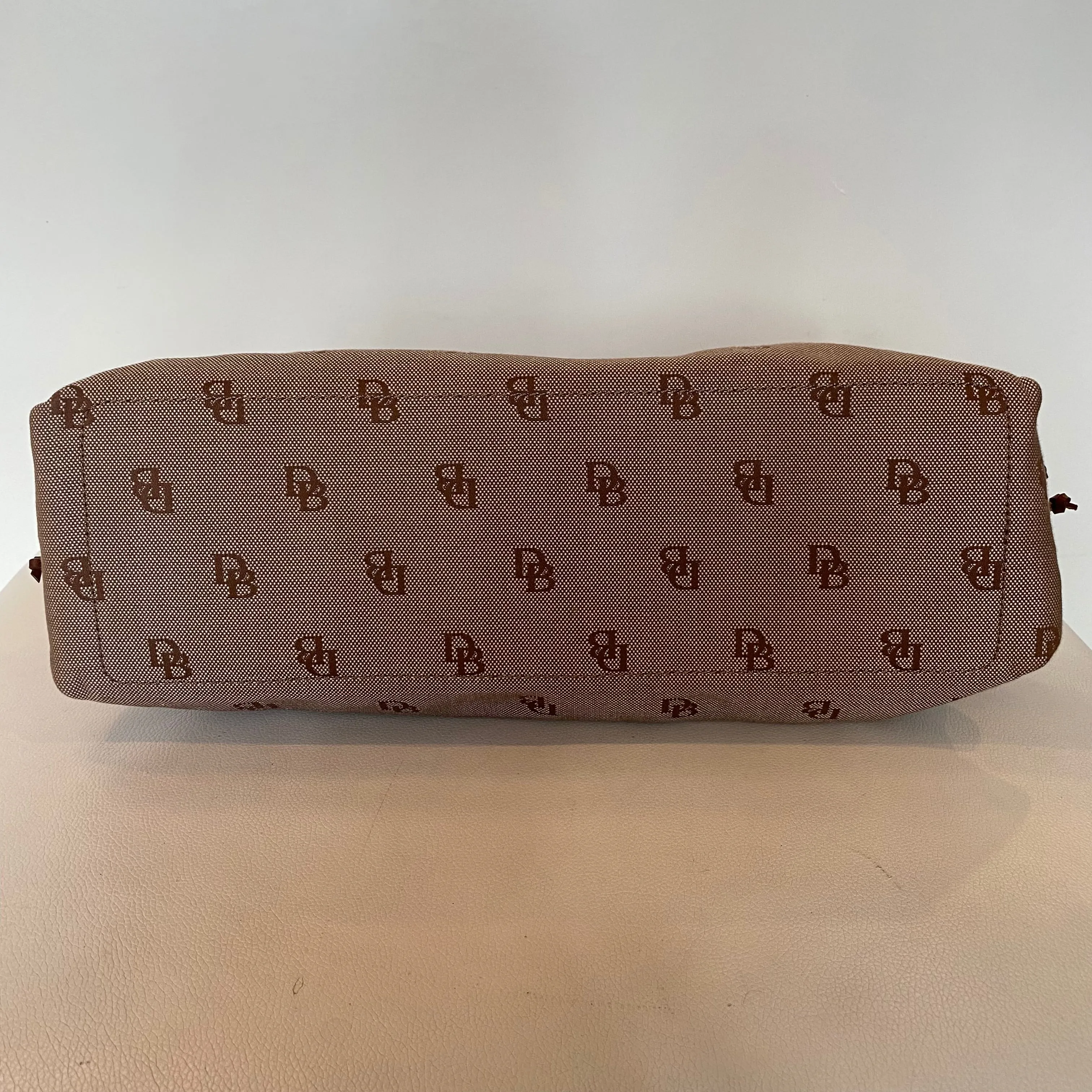 DOONEY & BOURKE Shoulder Bag Signature Canvas Tan