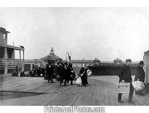 ELLIS ISLAND 1905 IMMIGRANT  0901