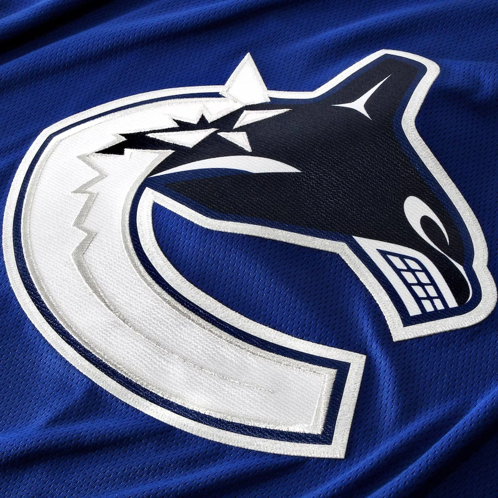 Fanatics Breakaway Senior Home Jersey - Vancouver Canucks Filip Hronek