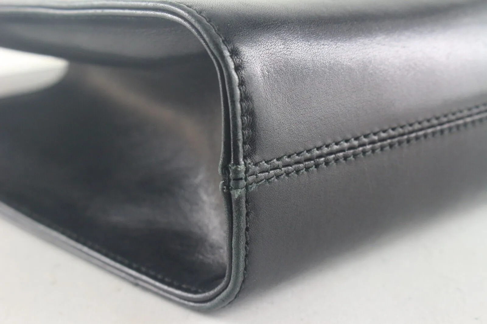 FERRAGAMO Black Leather Gancini Turnlock Chain Crossbody 1SF87K