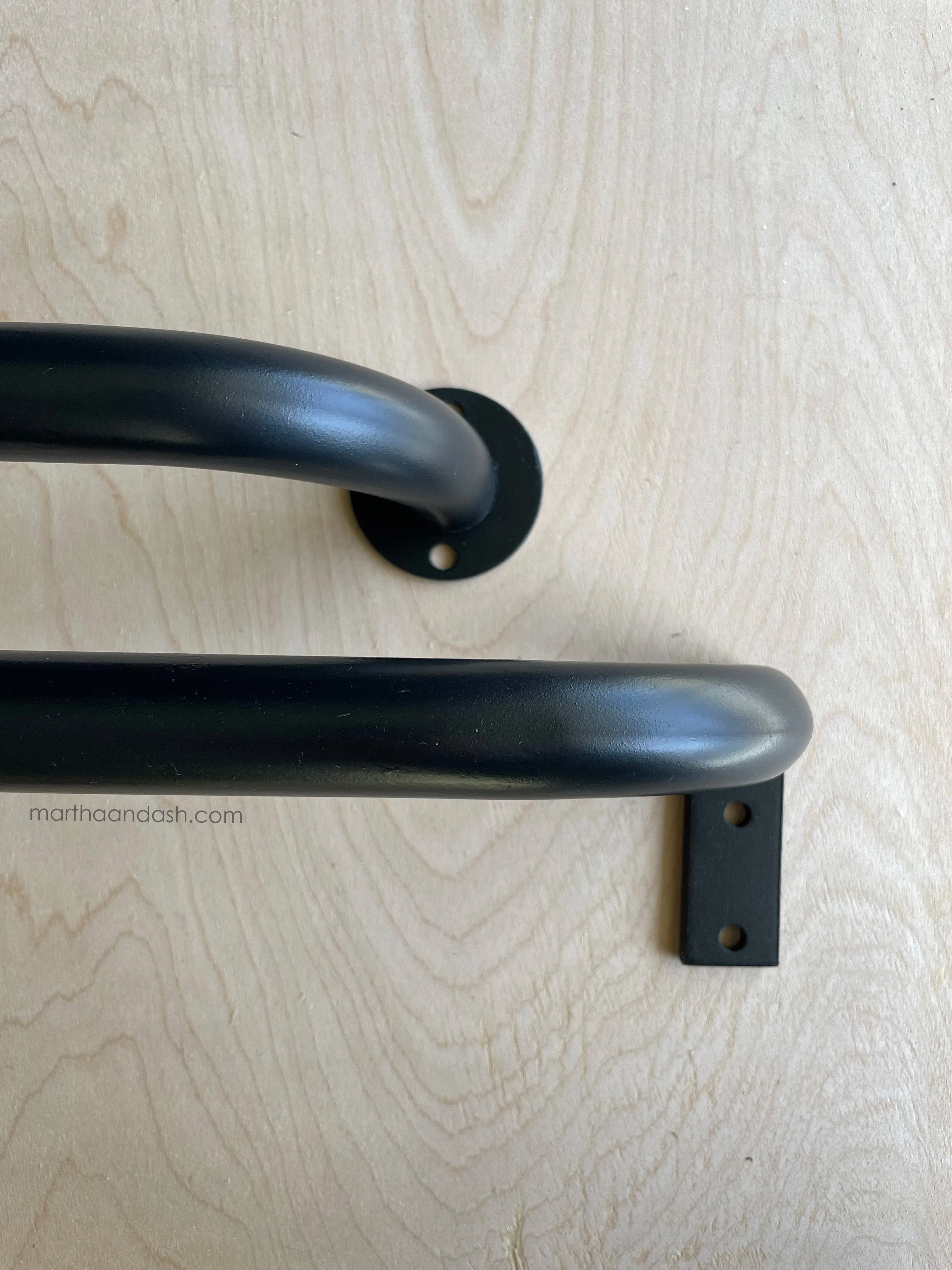 French Curved Iron Rod / Black (Set)
