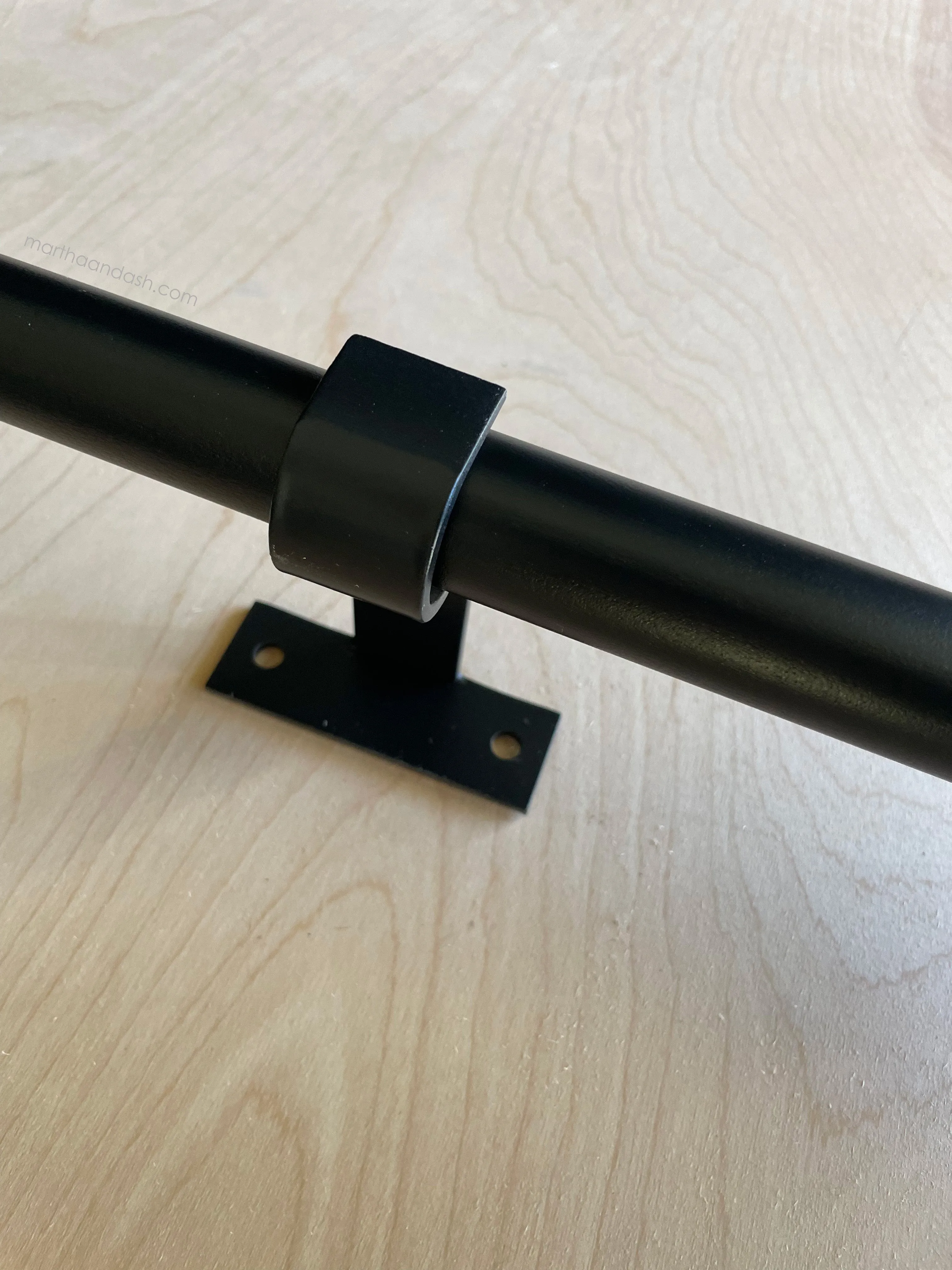 French Curved Iron Rod / Black (Set)