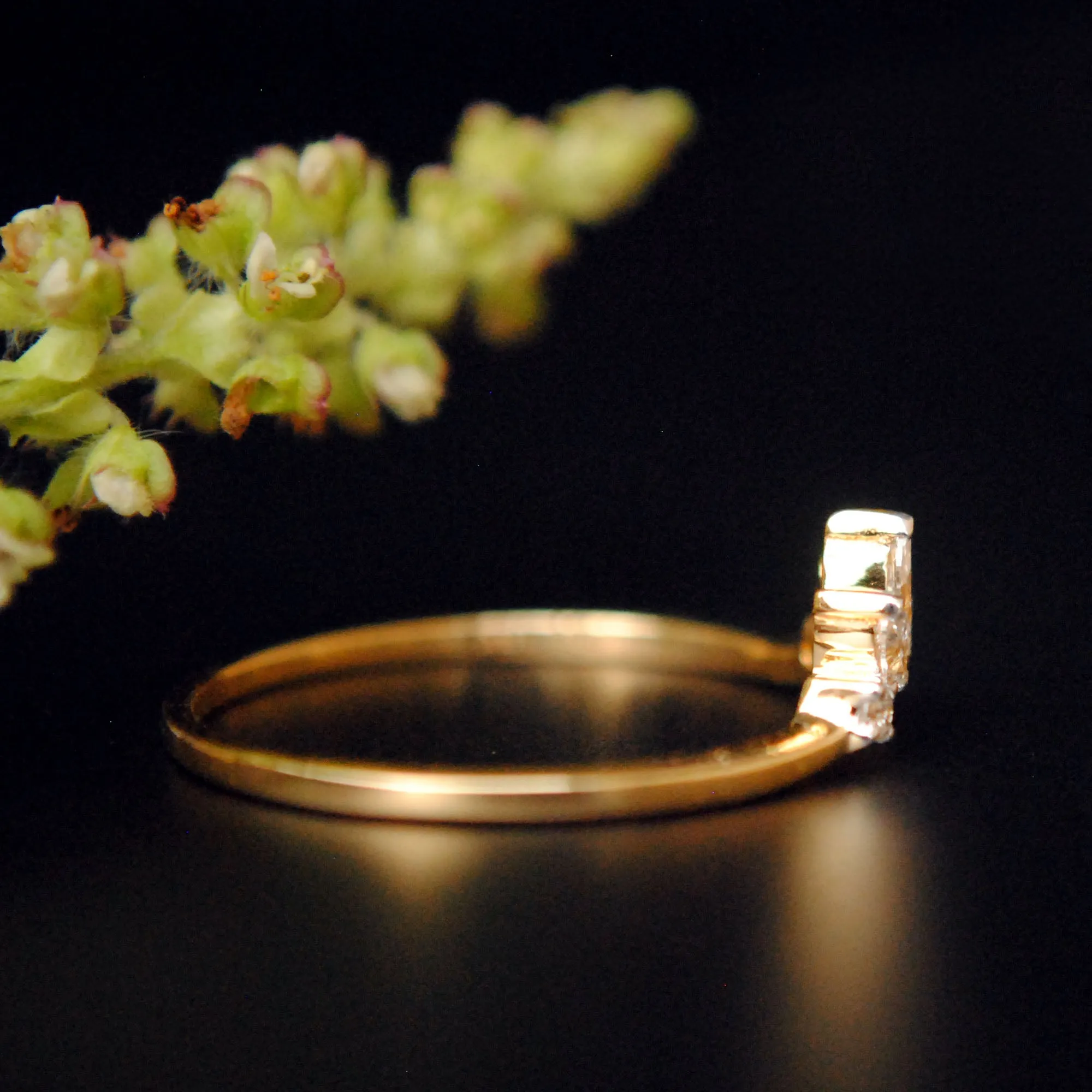 Gold Crown Curved Wedding Band
