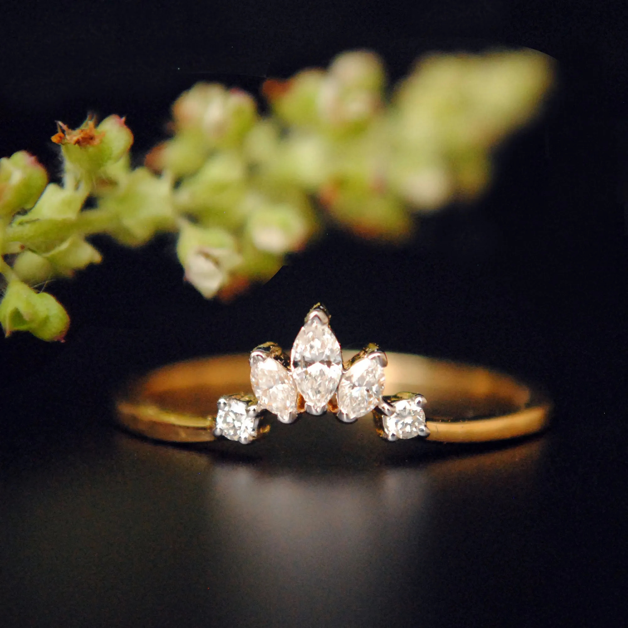 Gold Crown Curved Wedding Band