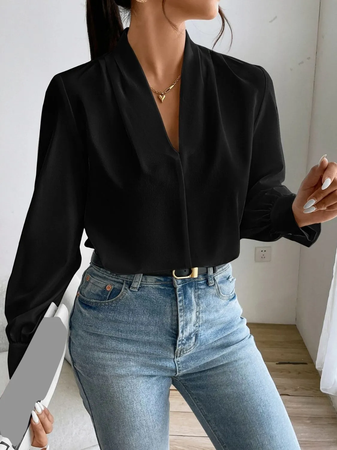 Hazel Blues® |  V Neck Long Sleeve Top