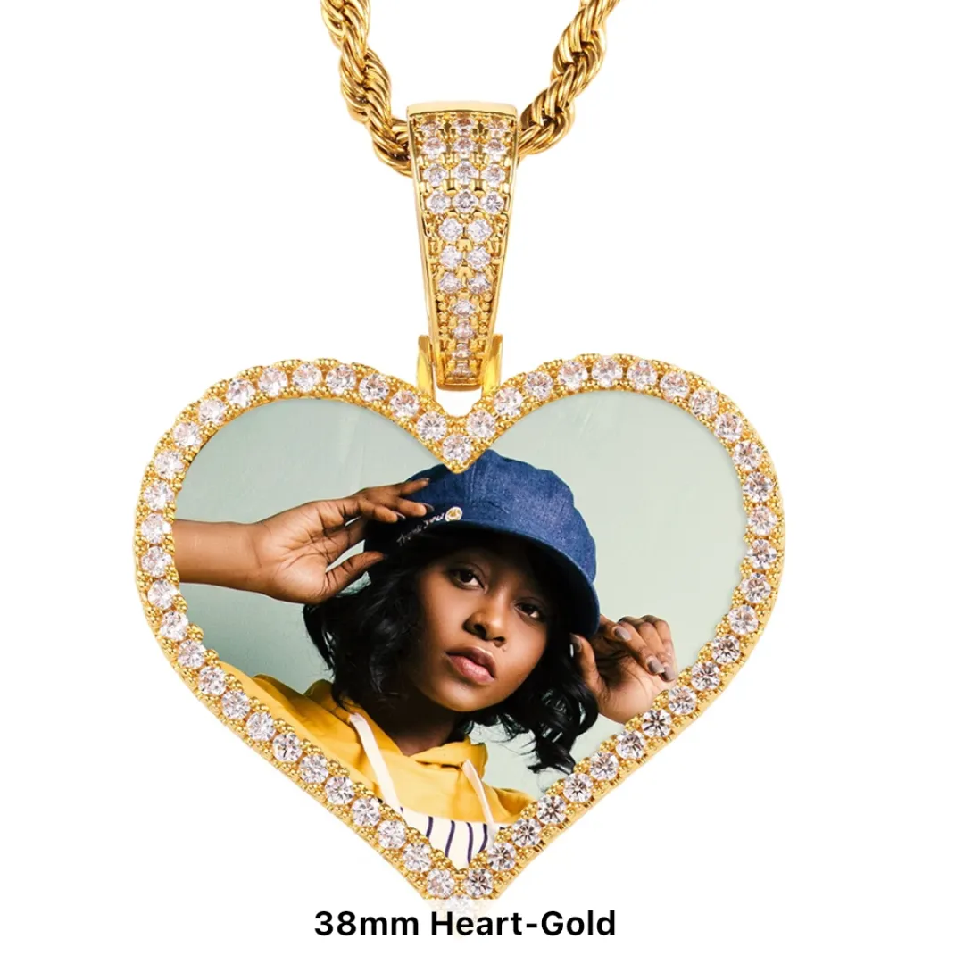 HEART MOISSANITE PICTURE PENDANT