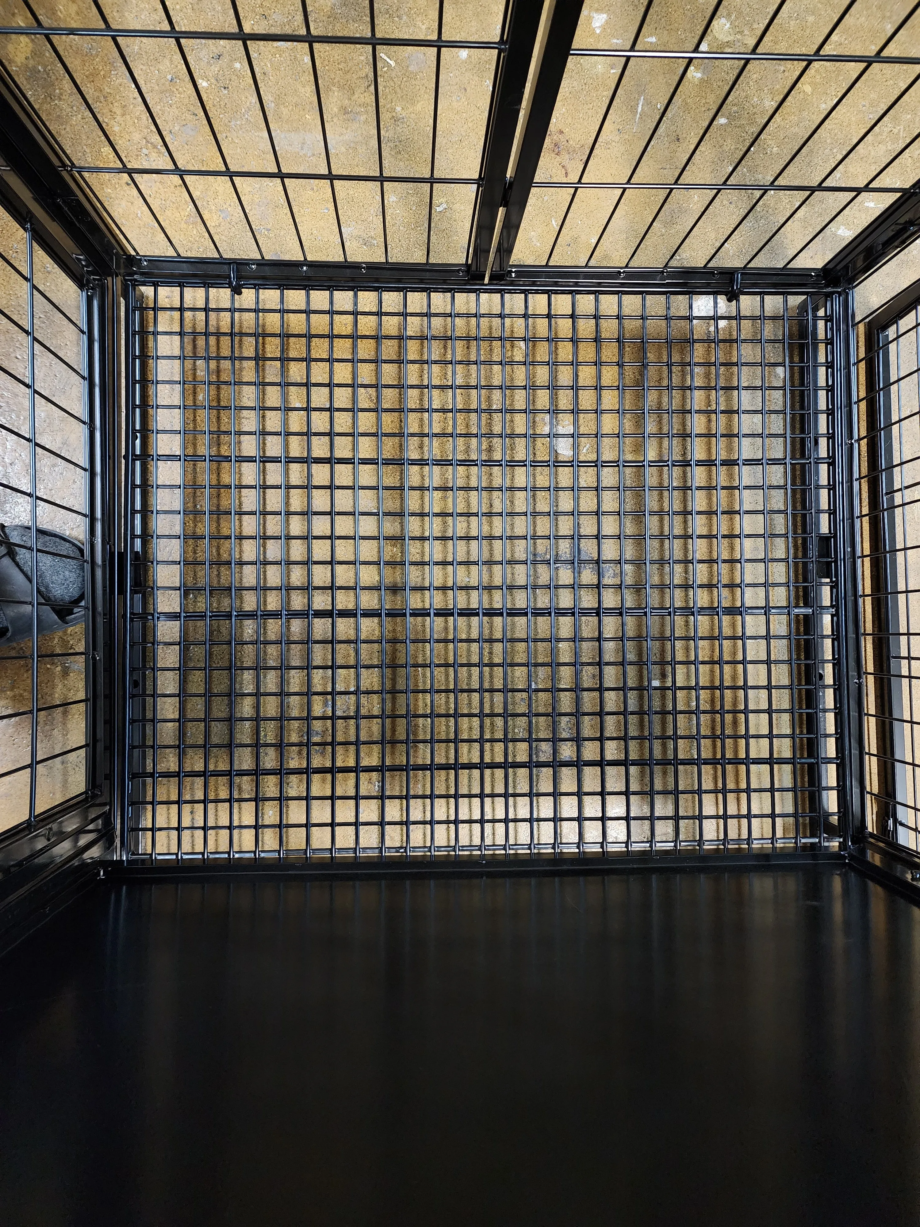 LBEK 43” Foldable Heavy Duty Dog Cage