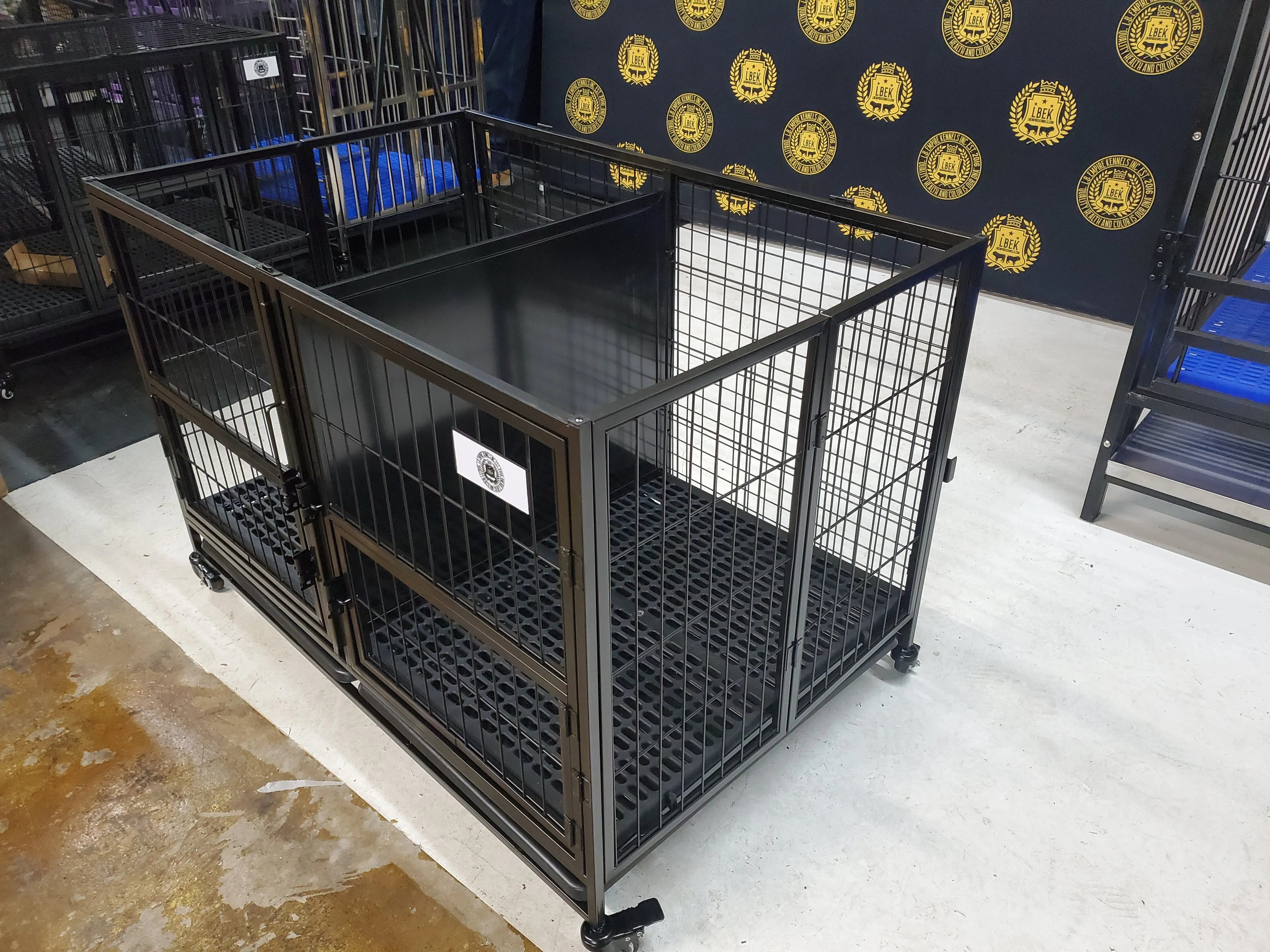LBEK 43” Foldable Heavy Duty Dog Cage