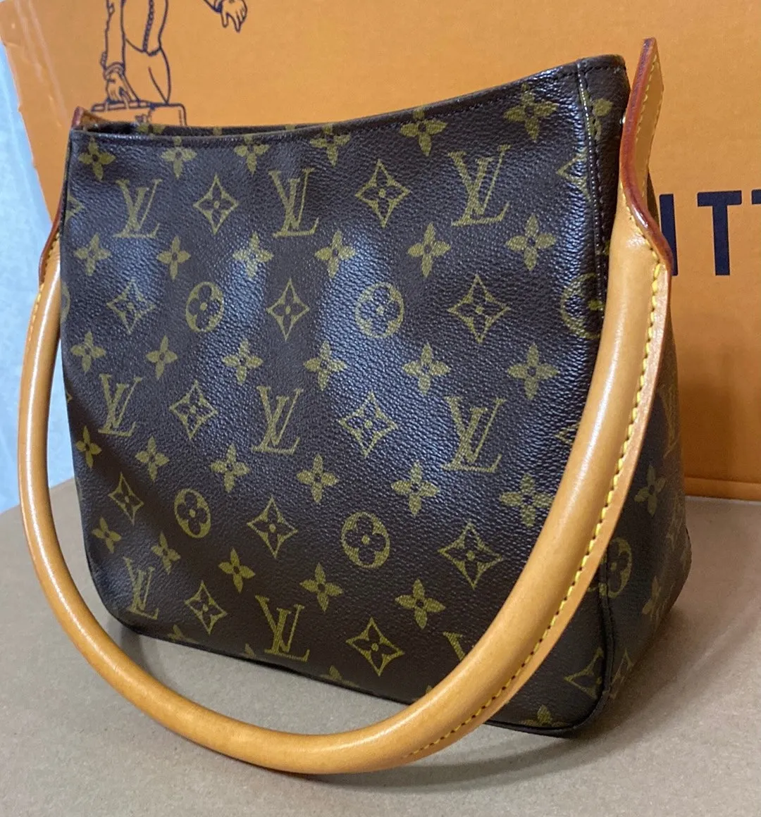 Louis Vuitton Monogram Canvas Looping MM Shoulder Bag