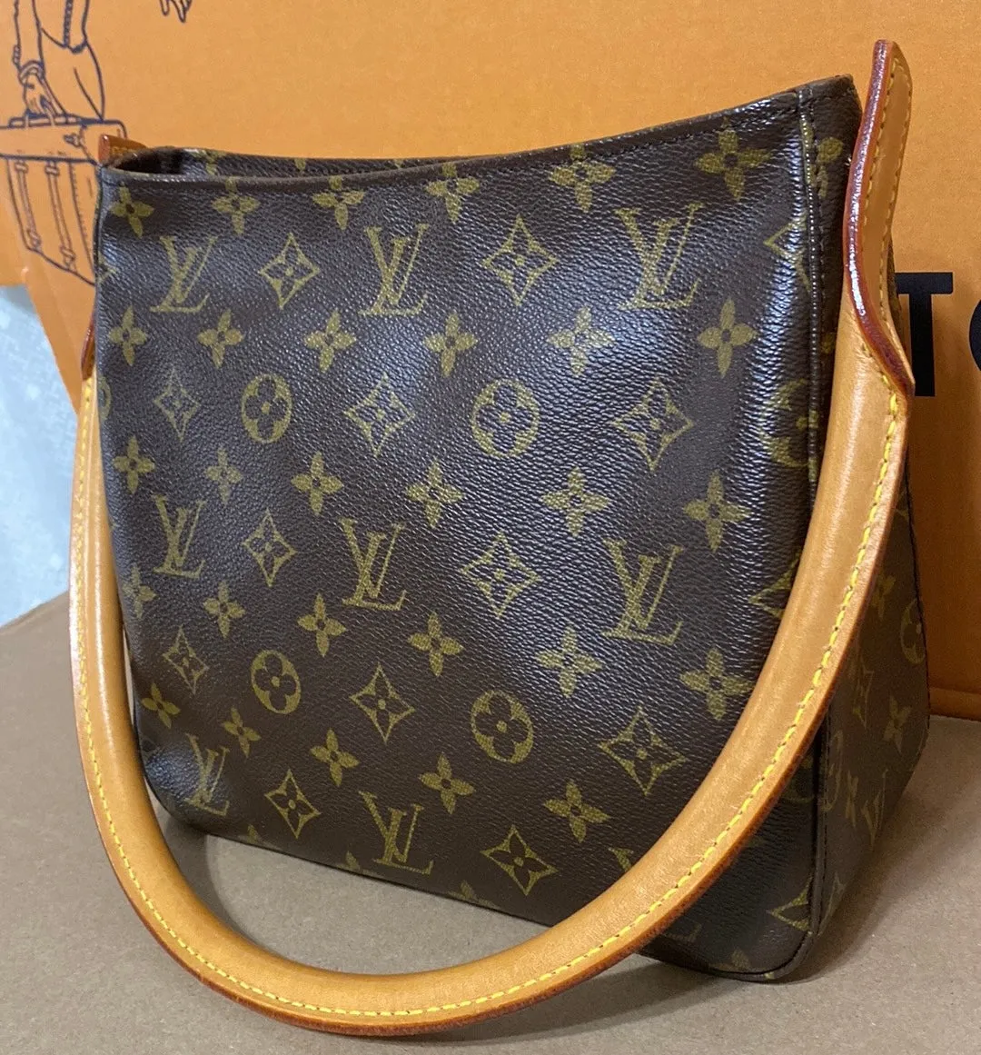 Louis Vuitton Monogram Canvas Looping MM Shoulder Bag