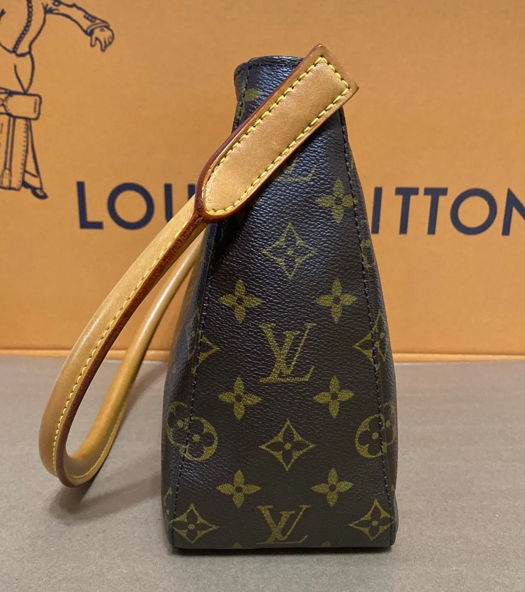 Louis Vuitton Monogram Canvas Looping MM Shoulder Bag