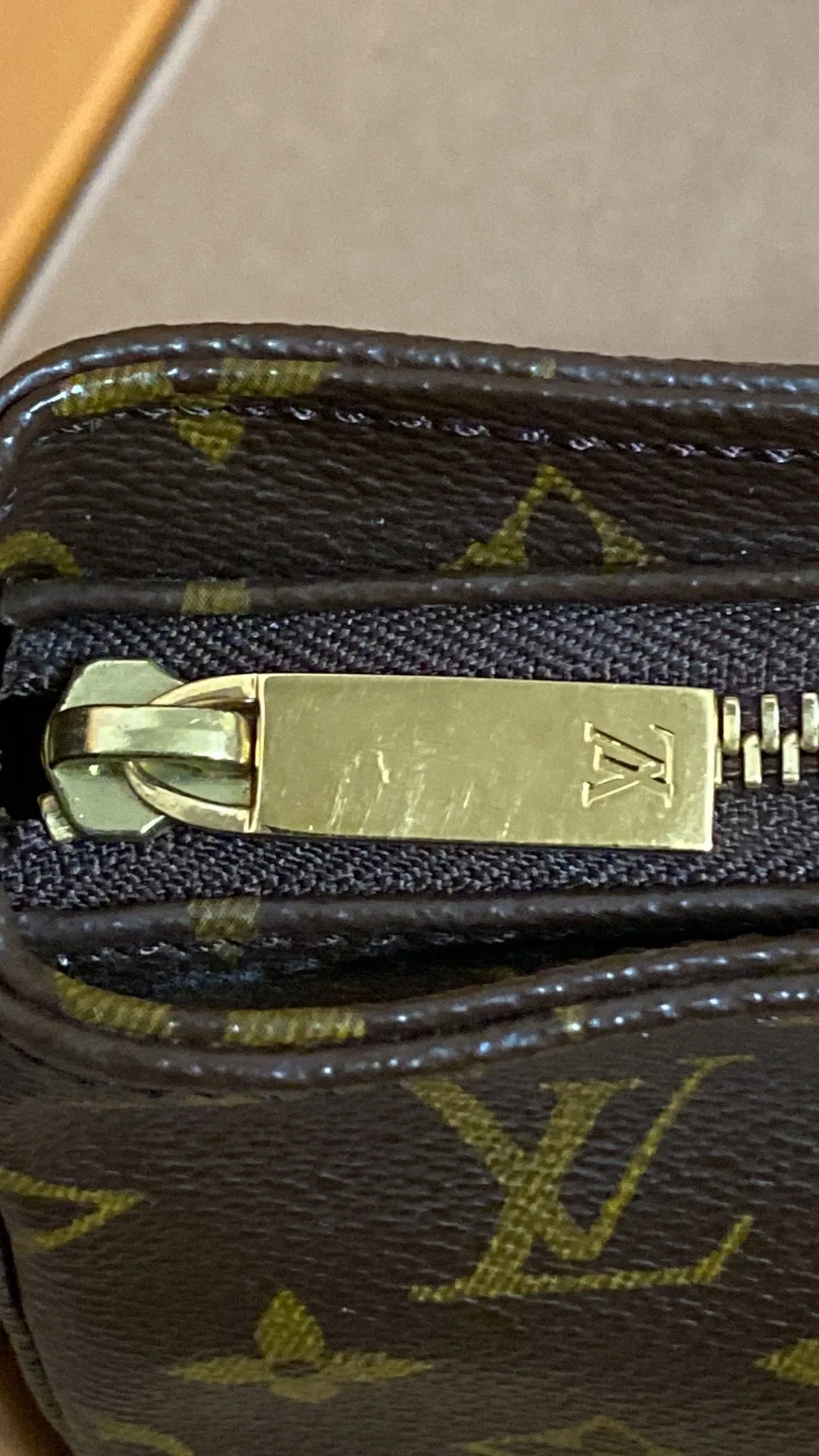 Louis Vuitton Monogram Canvas Looping MM Shoulder Bag
