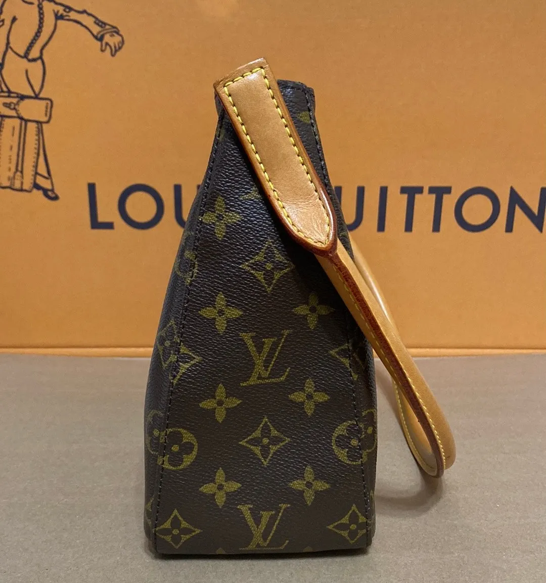 Louis Vuitton Monogram Canvas Looping MM Shoulder Bag