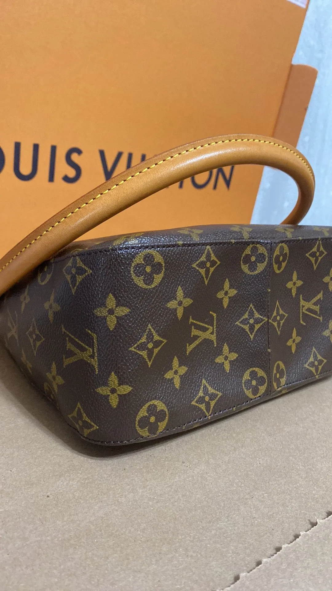 Louis Vuitton Monogram Canvas Looping MM Shoulder Bag