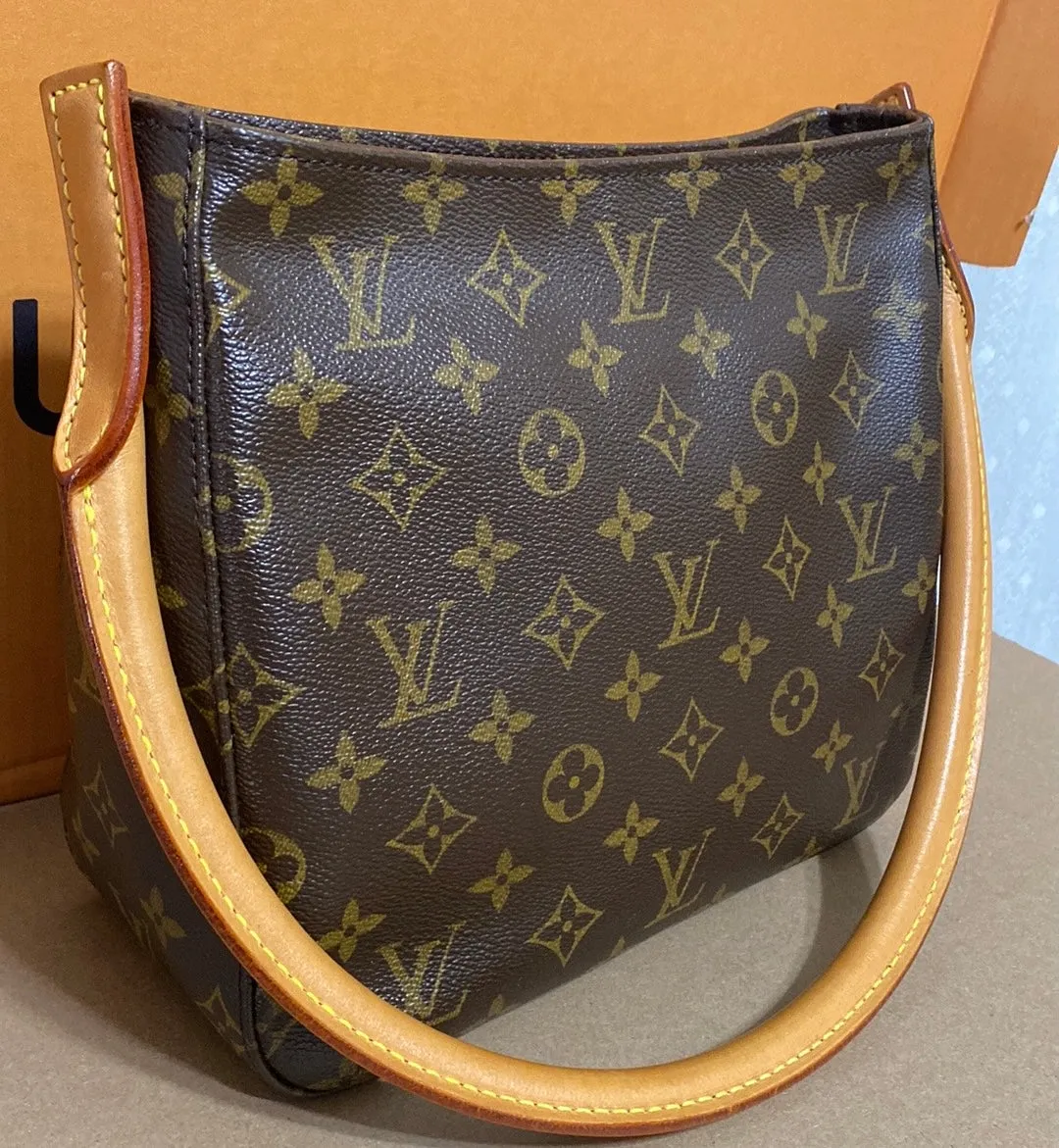 Louis Vuitton Monogram Canvas Looping MM Shoulder Bag