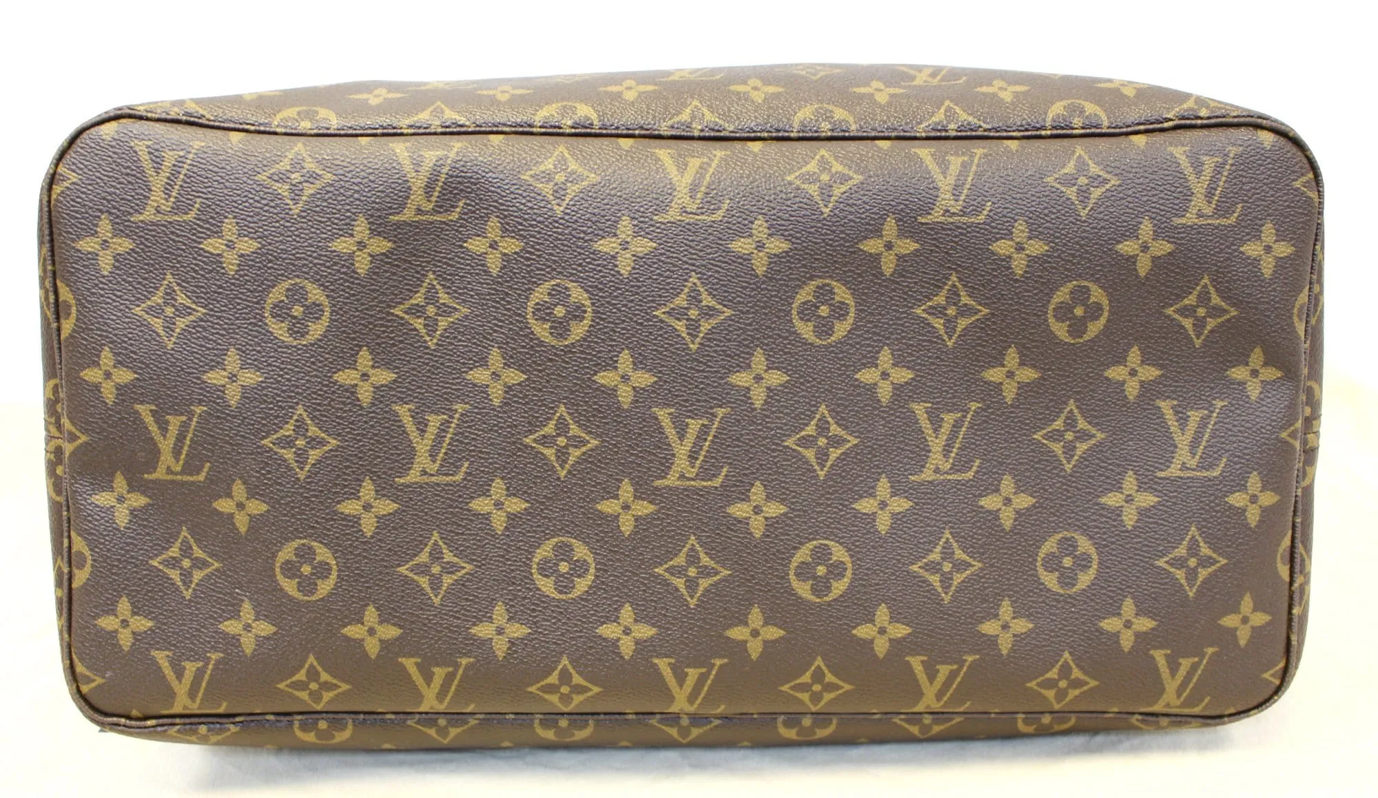 LOUIS VUITTON Neverfull GM Monogram Canvas Shoulder Bag