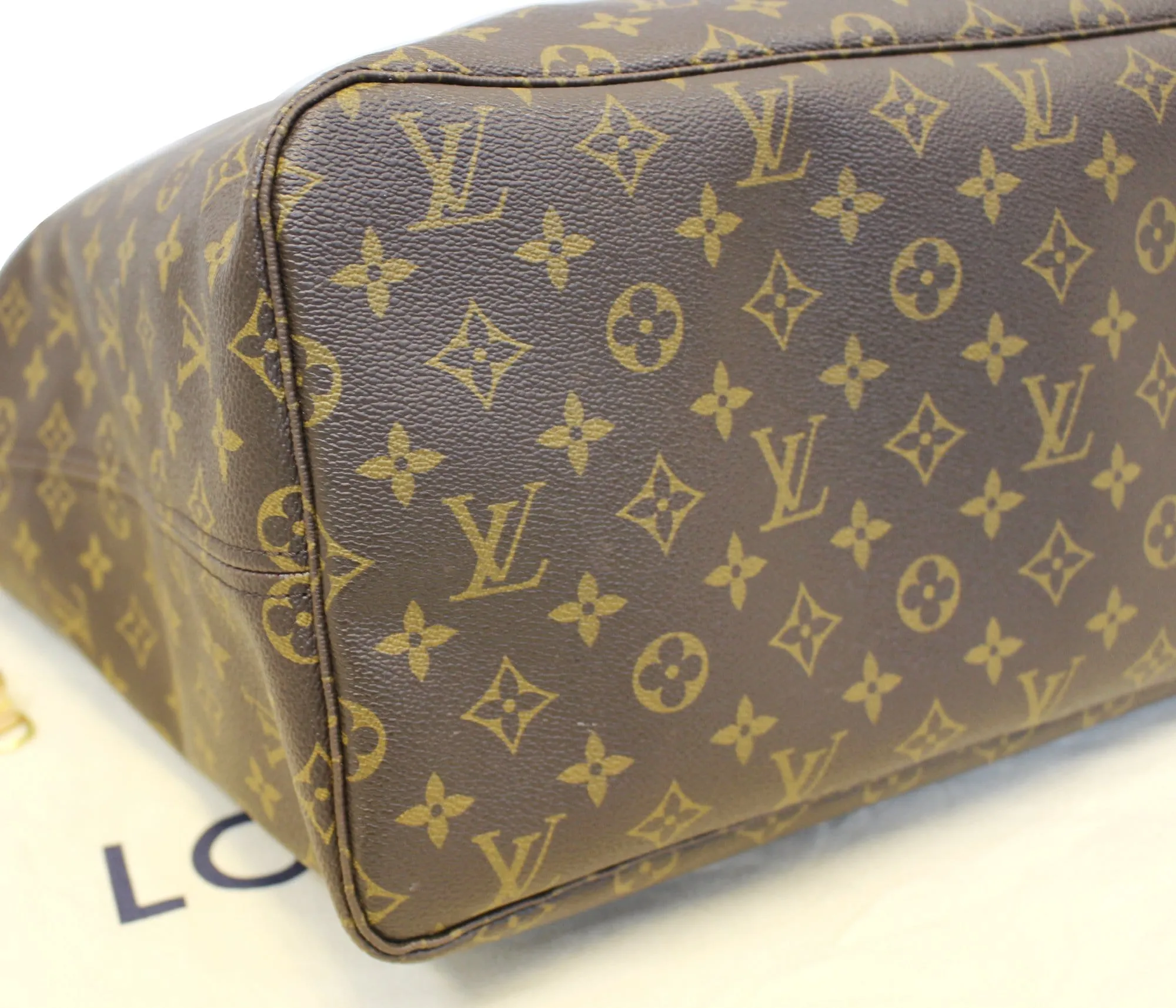 LOUIS VUITTON Neverfull GM Monogram Canvas Shoulder Bag
