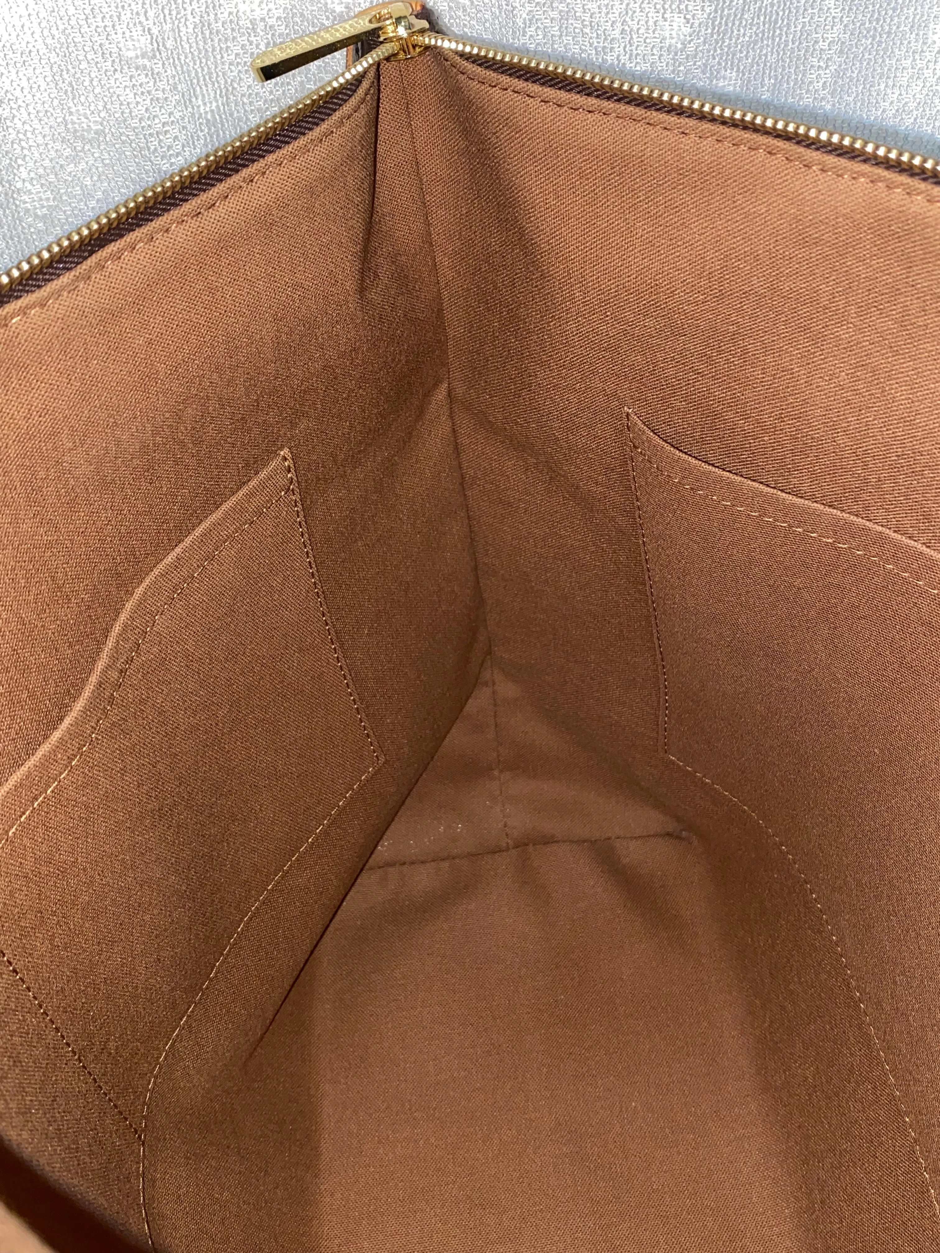 Louis Vuitton Totally MM Monogram Canvas Tote