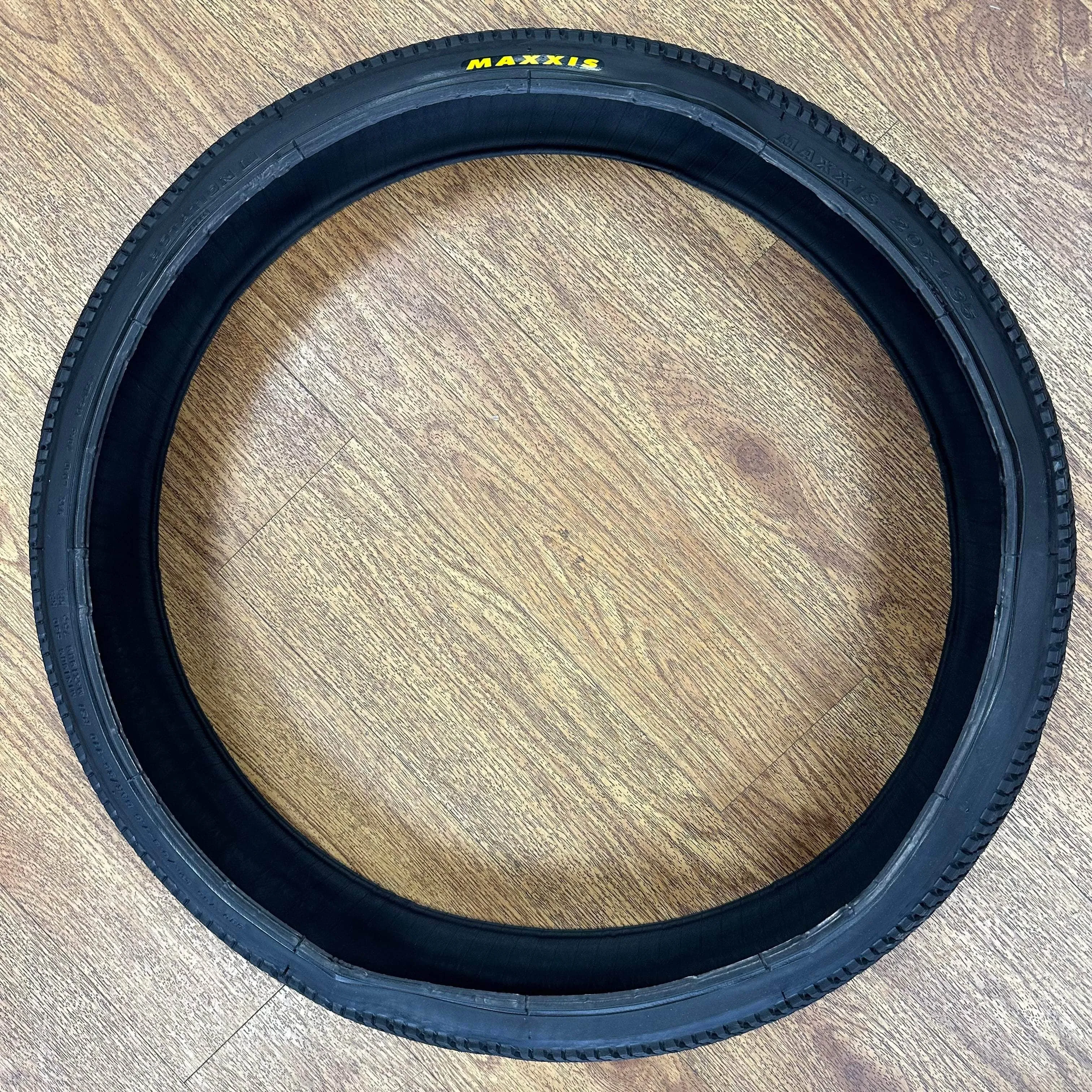 Maxxis DTH Folding Race Tyre