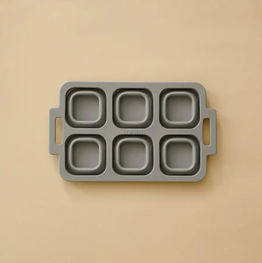 Minika Collapsible Cupcake Mold