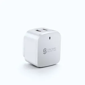 New Syncwire All-in-One Multi Port USB Charger with US, UK and EU adapter, this multi port usb charger is ideal for travelling.