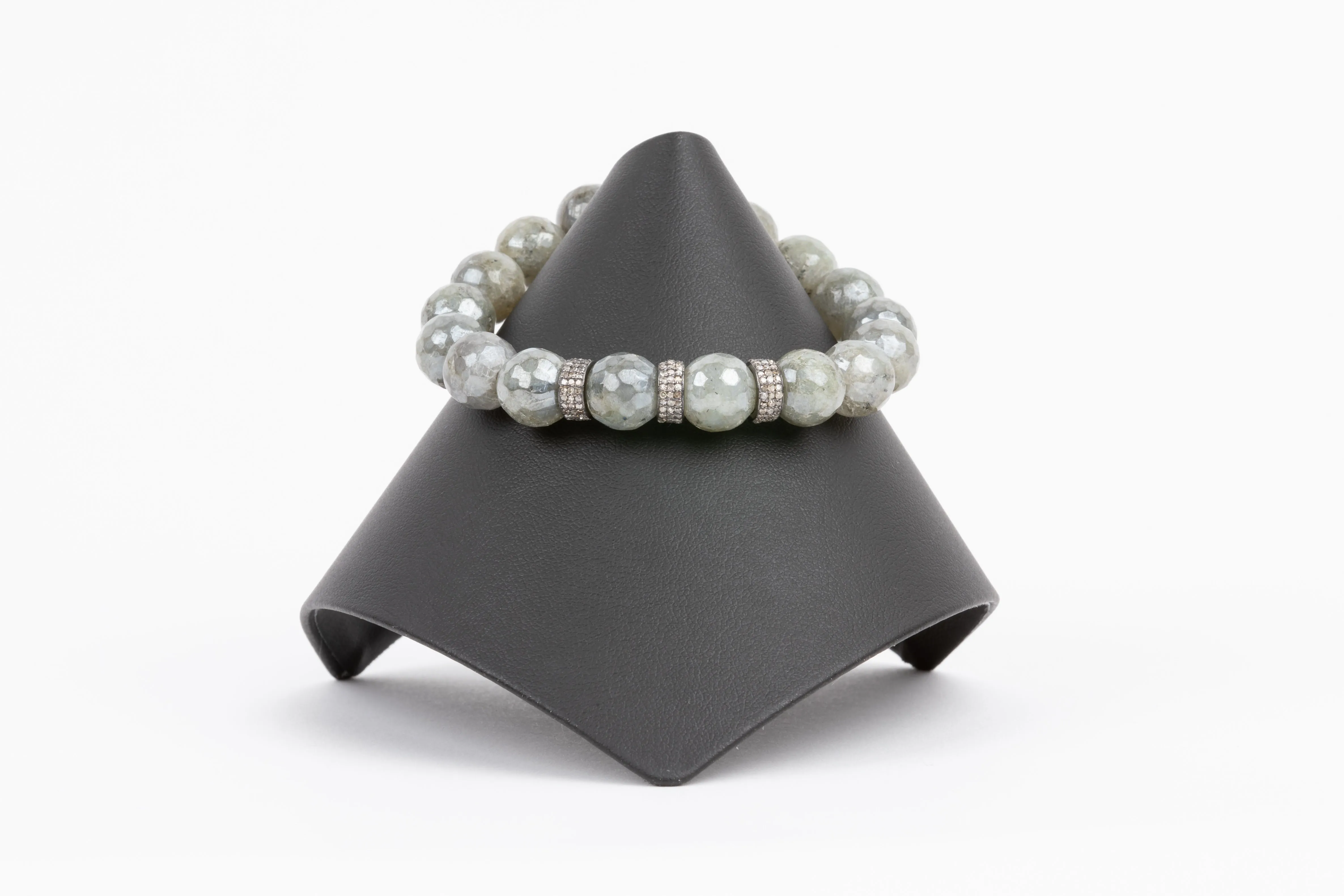 Pave Diamond, Labradorite