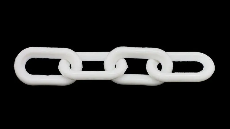 PLASTIC CHAIN 500 FEET 2" (8mm)