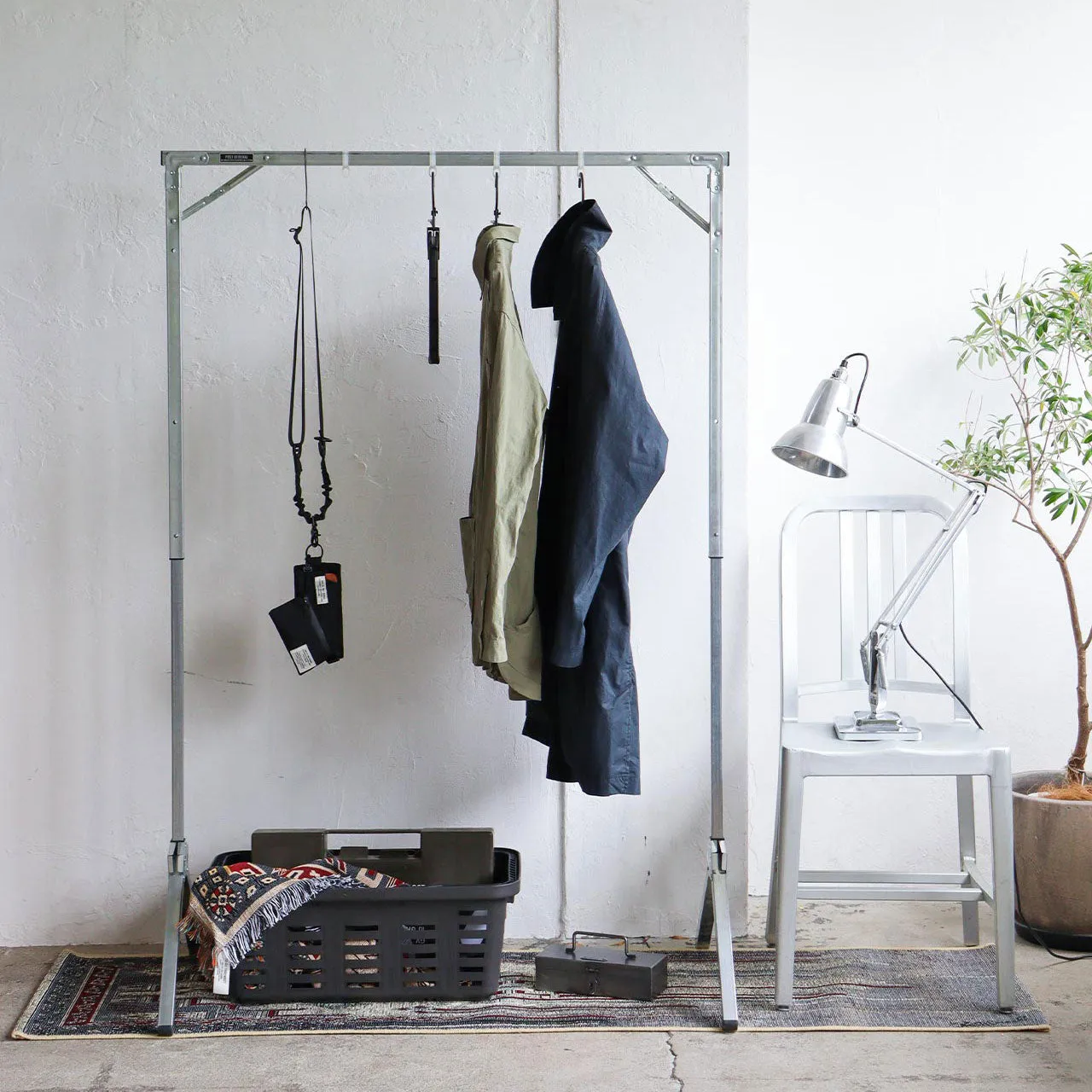 POST GENERAL | ポストジェネラル　EXHIBITION FOLDABLE HANGER RACK