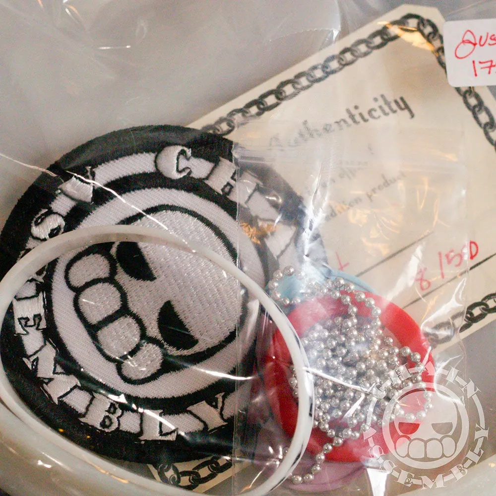 "Giraffes", Limited Edition Dyemax Disc