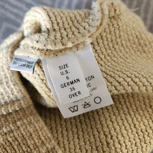 St. John Collection Wool Skirt Women Size 6 Sand Color Marie Gray