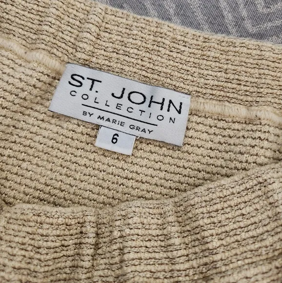 St. John Collection Wool Skirt Women Size 6 Sand Color Marie Gray