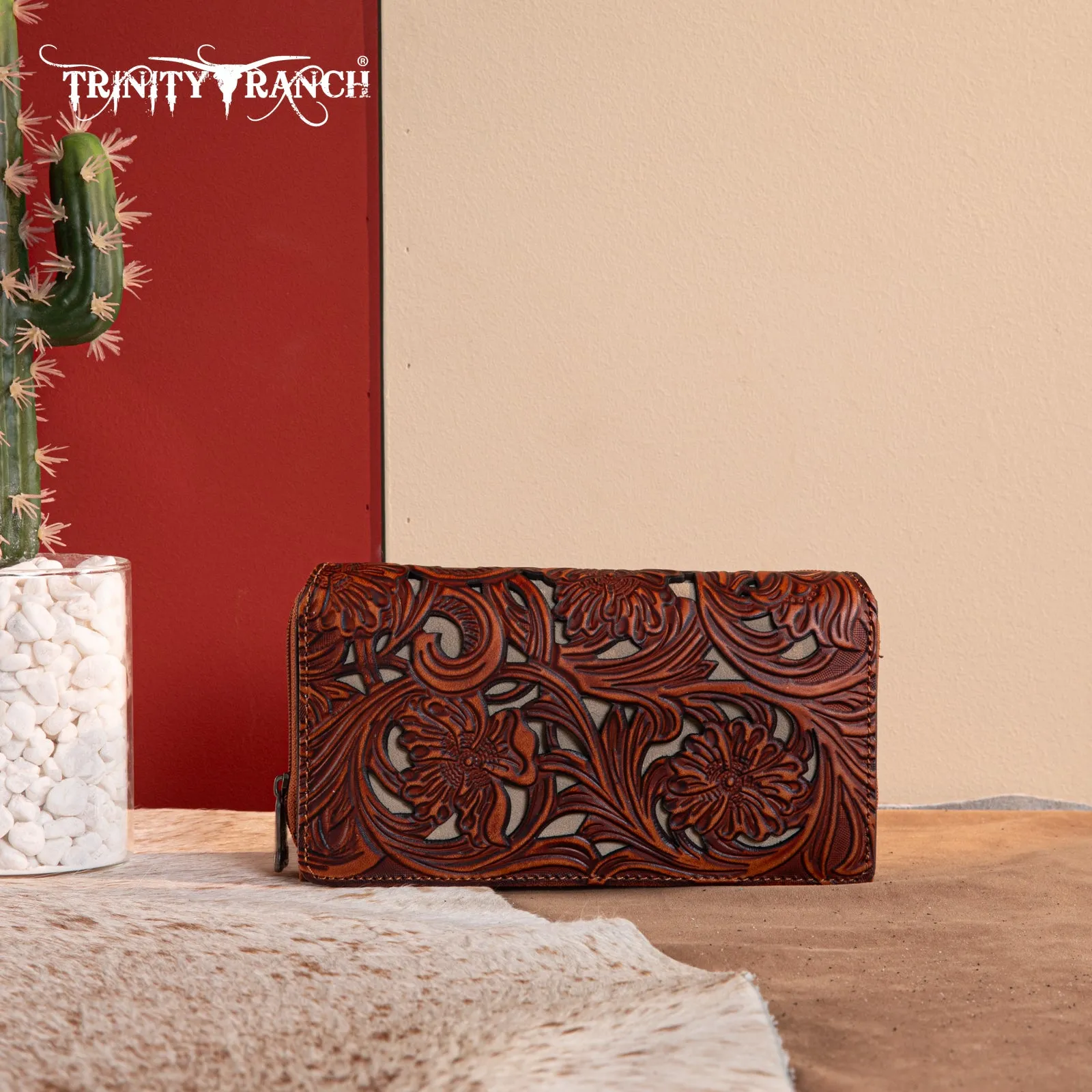 TR188-W010  Trinity Ranch Floral Tooled Collection Wallet
