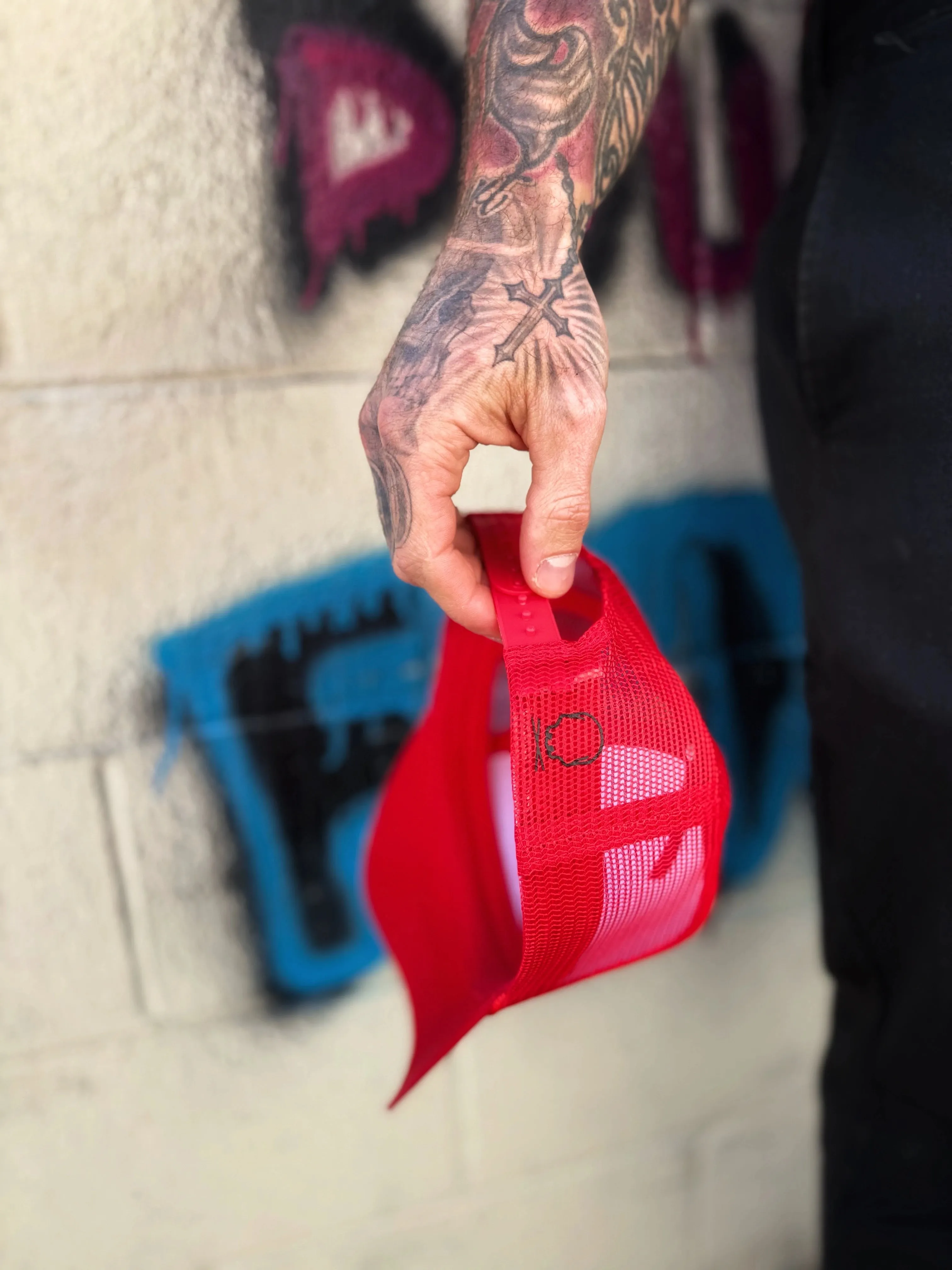 USA FLAG CURVED BILL RED HAT