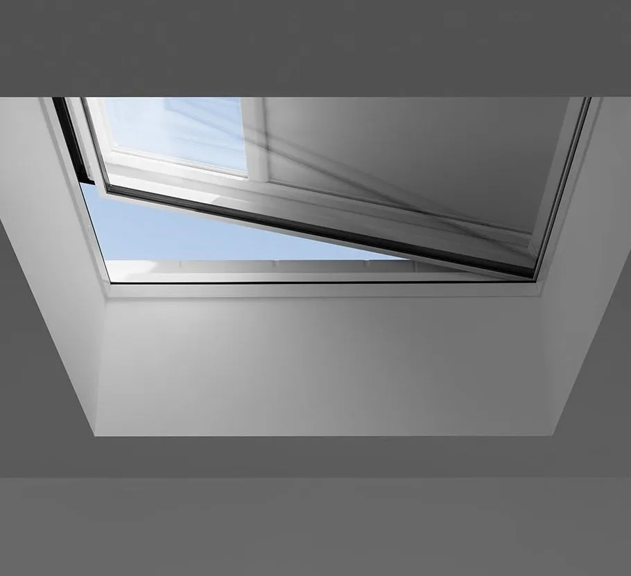 VELUX CVU 090060 0220Q INTEGRA® Electric Flat Roof Window Base (90 x 60 cm)